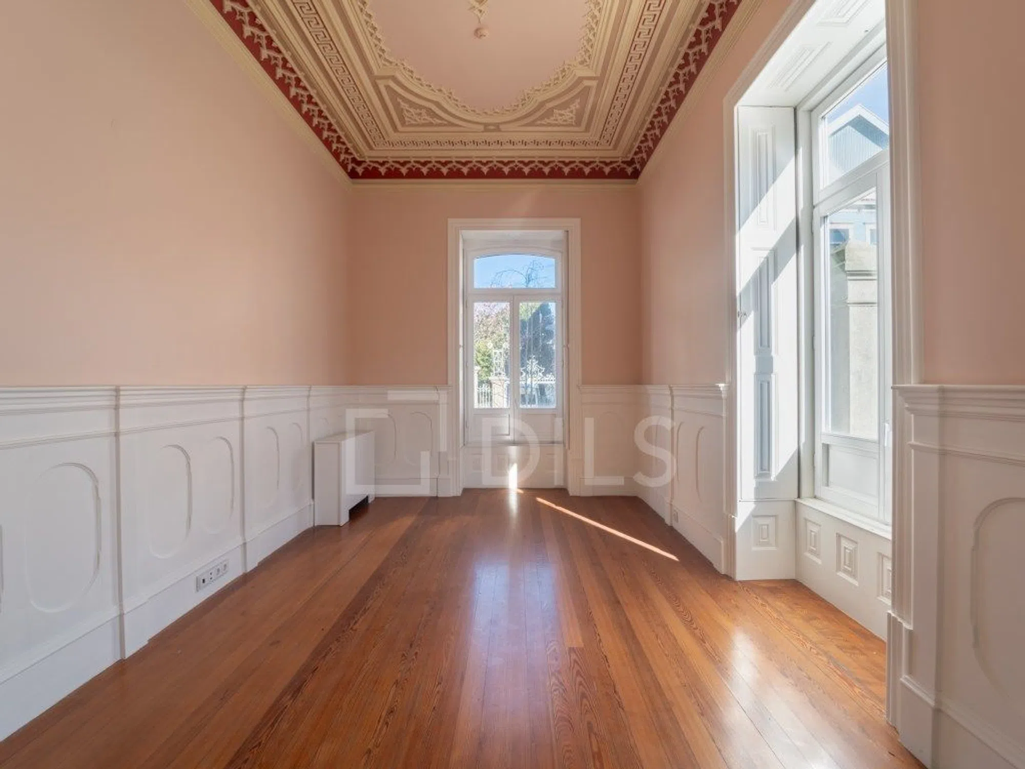 Palácio na rua de Álvares Cabral - Photo 9
