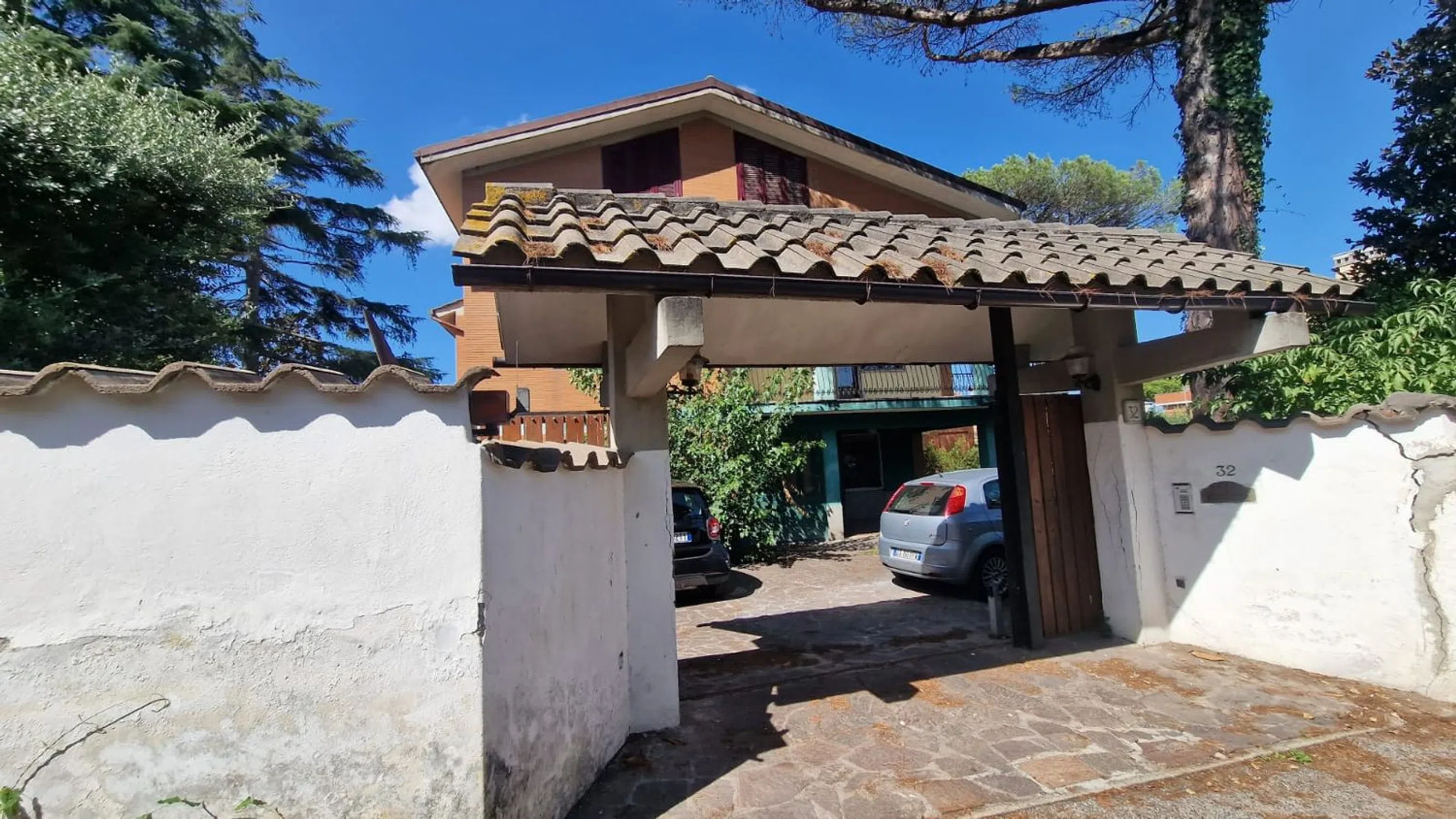 Villa in via Niccolo Giosafatte Biagioli, 32