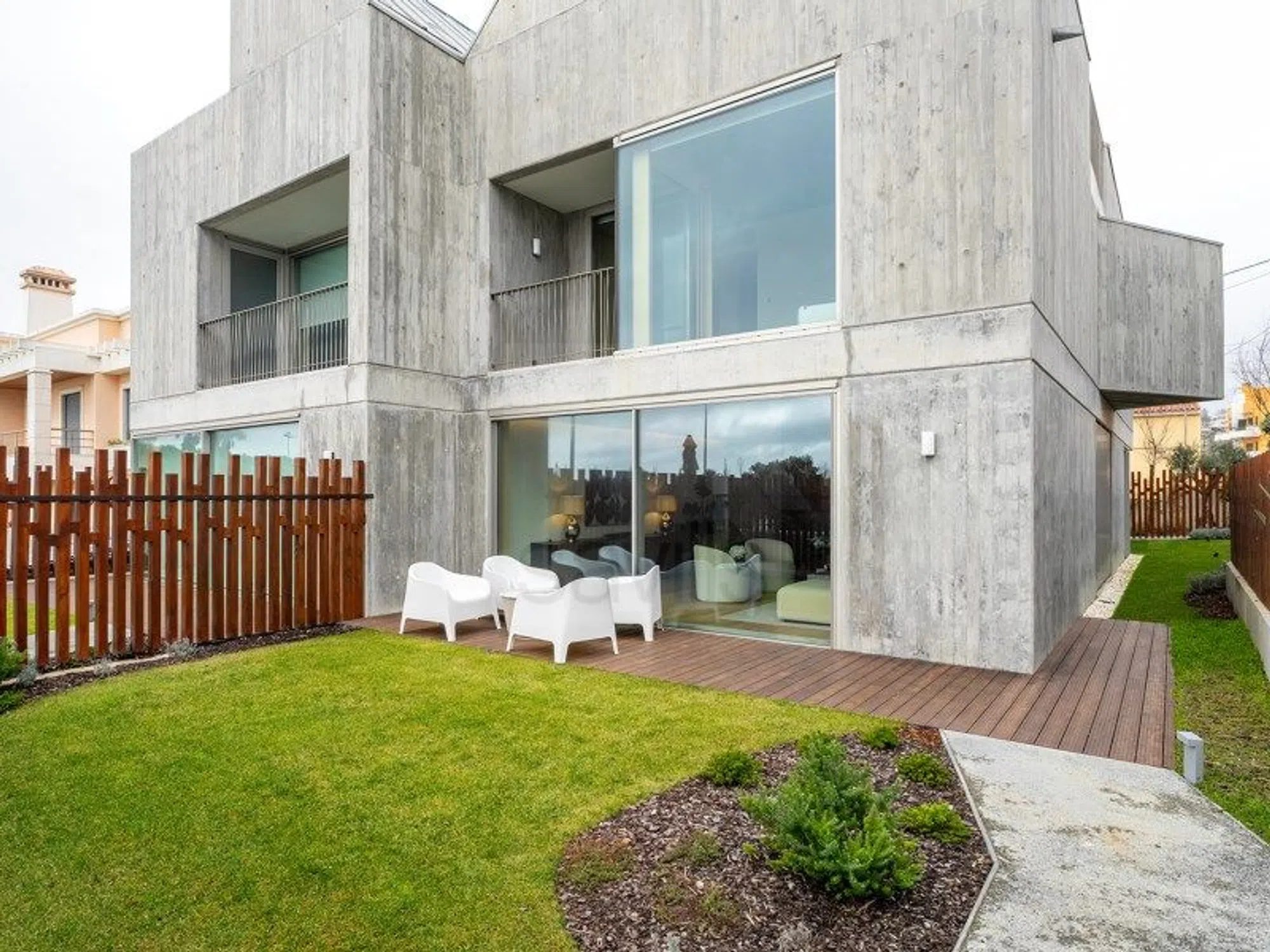 Moradia - Photo 1