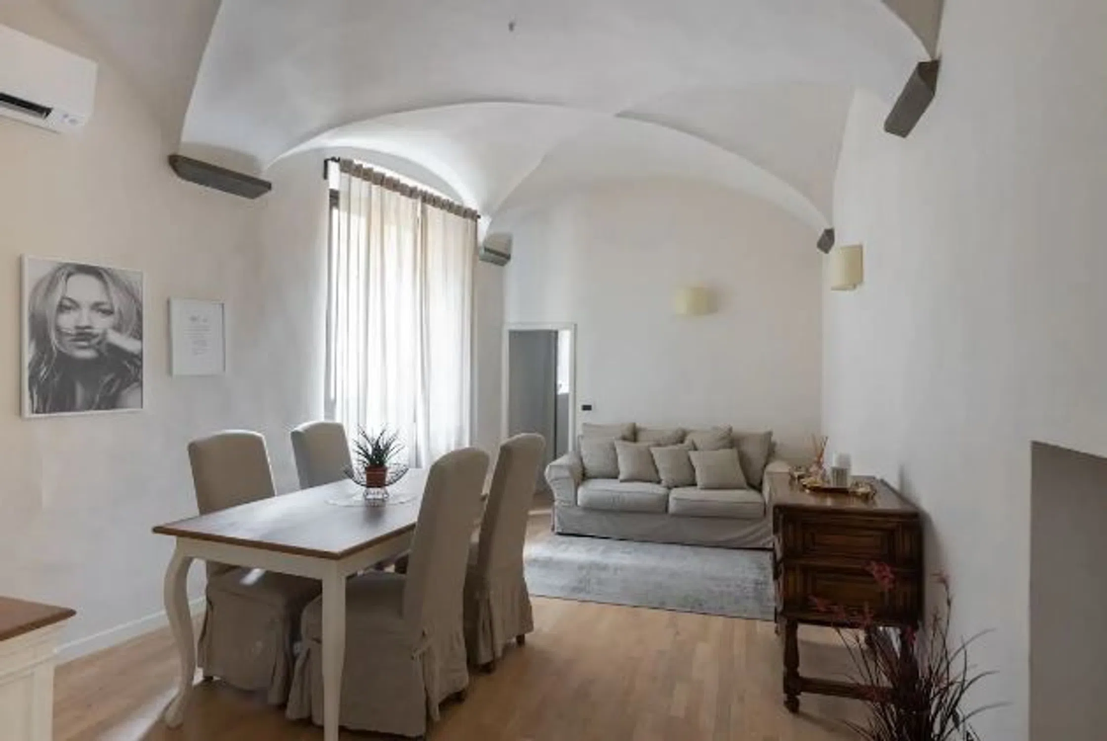 Appartamento su due piani in piazza di Santa Croce s.n.c. - Photo 10