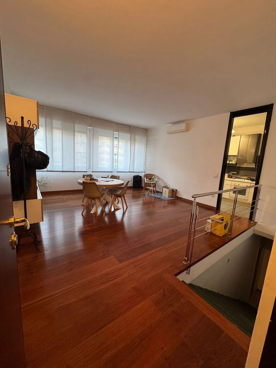 Appartamento su due piani in via Negroli, 23 - Photo 2