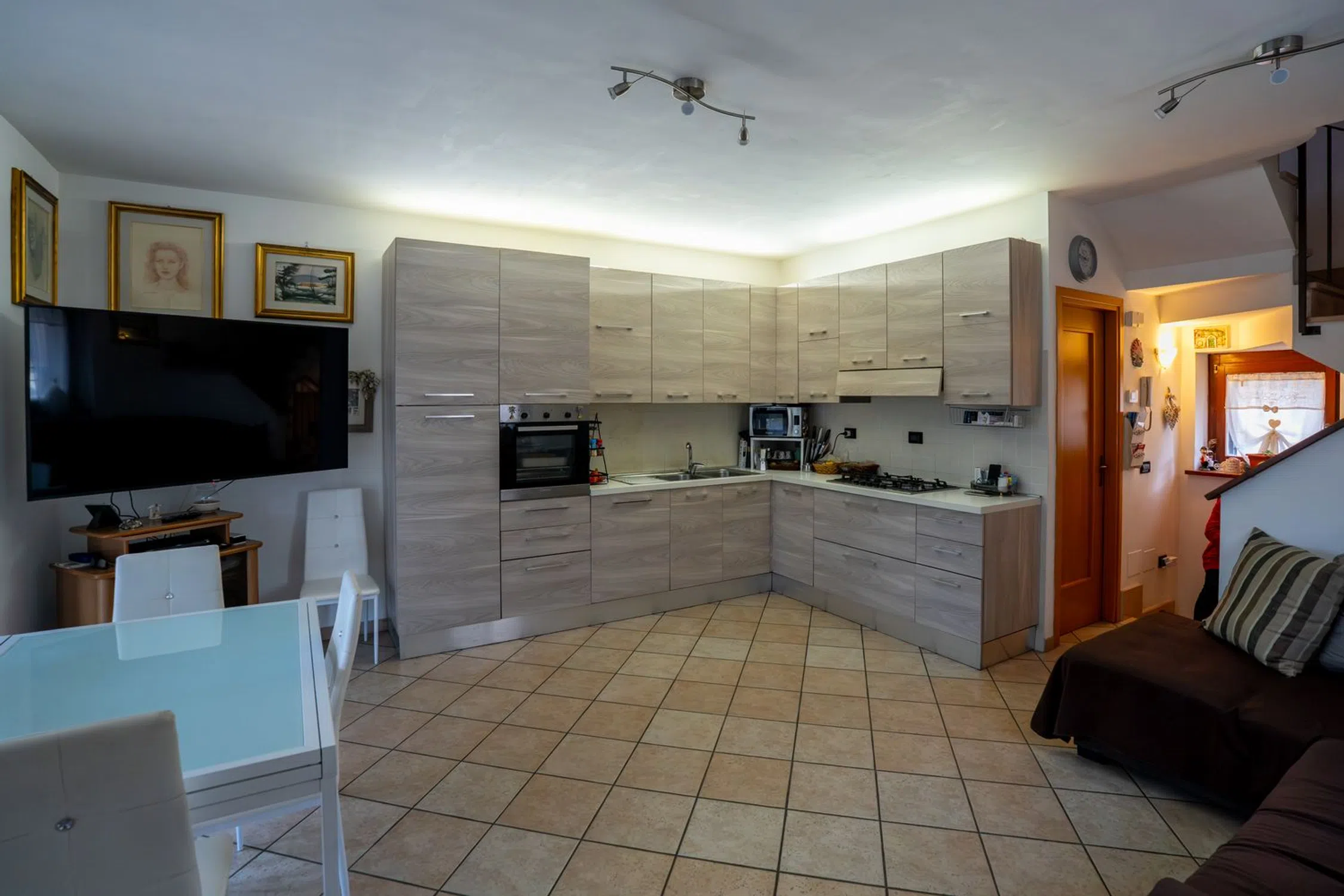 Villetta bifamiliare in via Eugenio Cecconi s.n.c. - Photo 6