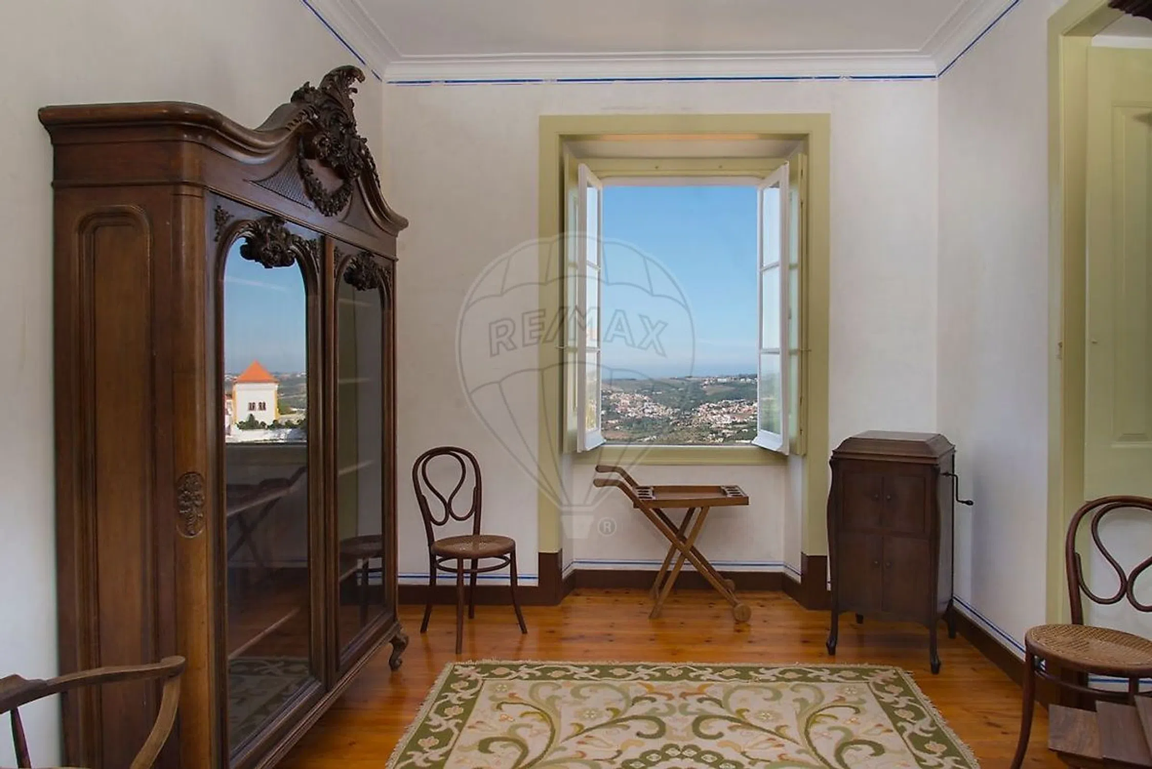 Palácio na rua Maria Eugénia Reis Ferreira Navarro, 2 - Photo 16