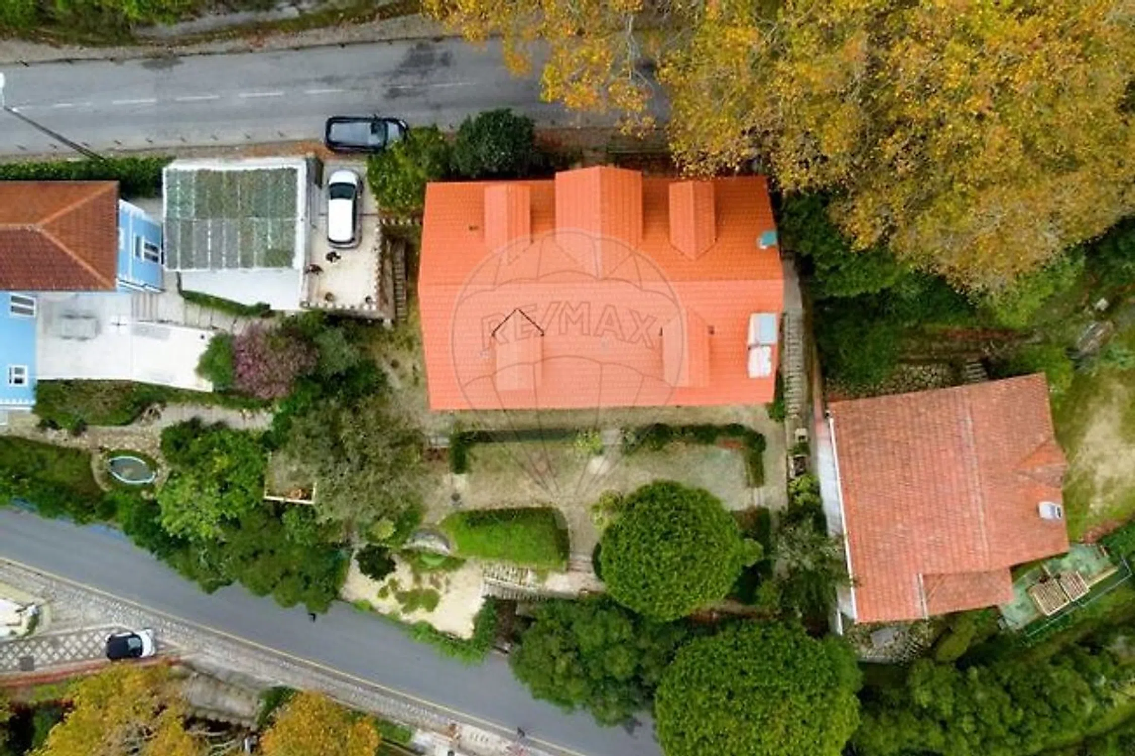 Palácio na rua Maria Eugénia Reis Ferreira Navarro, 2 - Photo 6