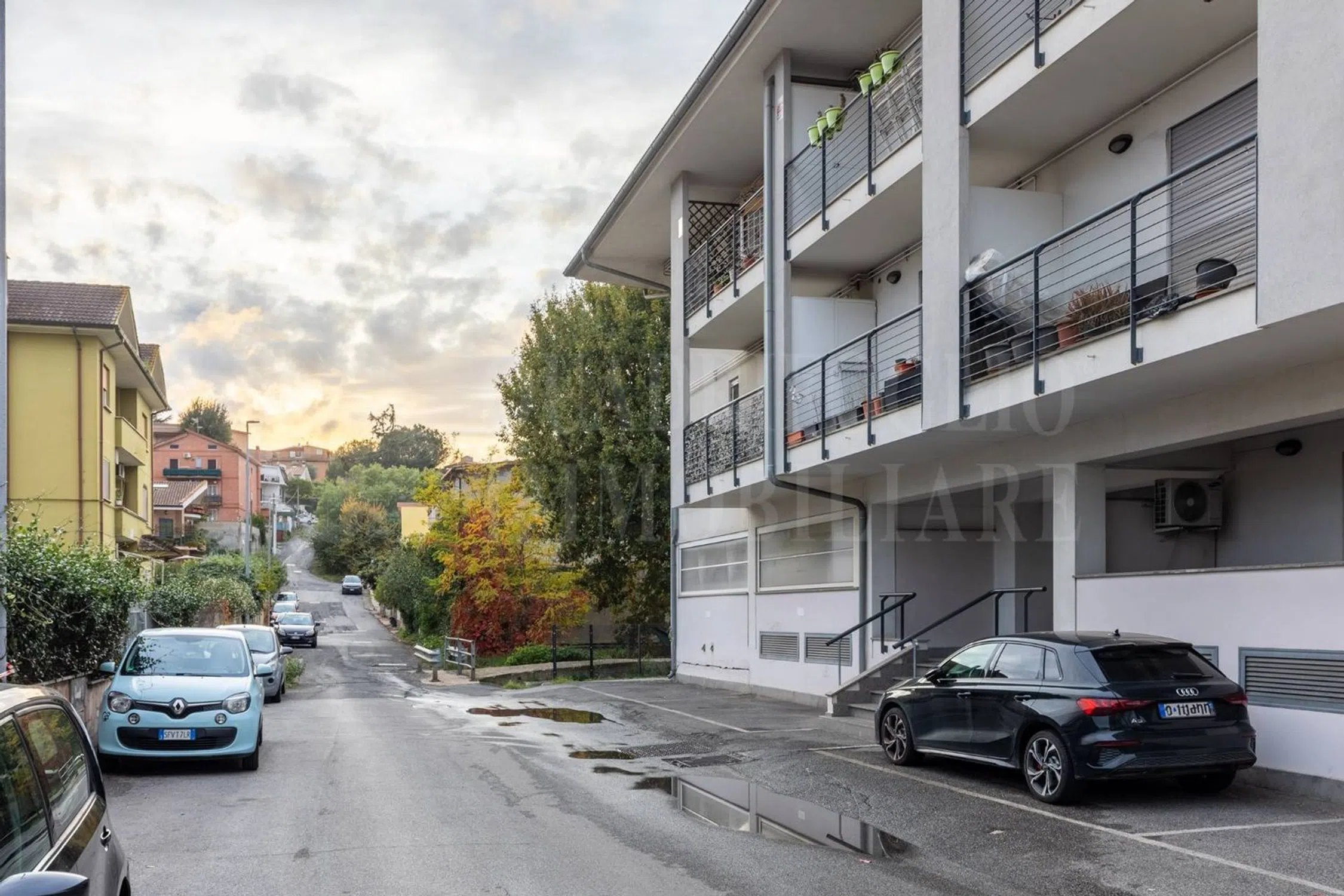 Appartamento su due piani in via Luigi Pietrobono, 8 - Photo 2