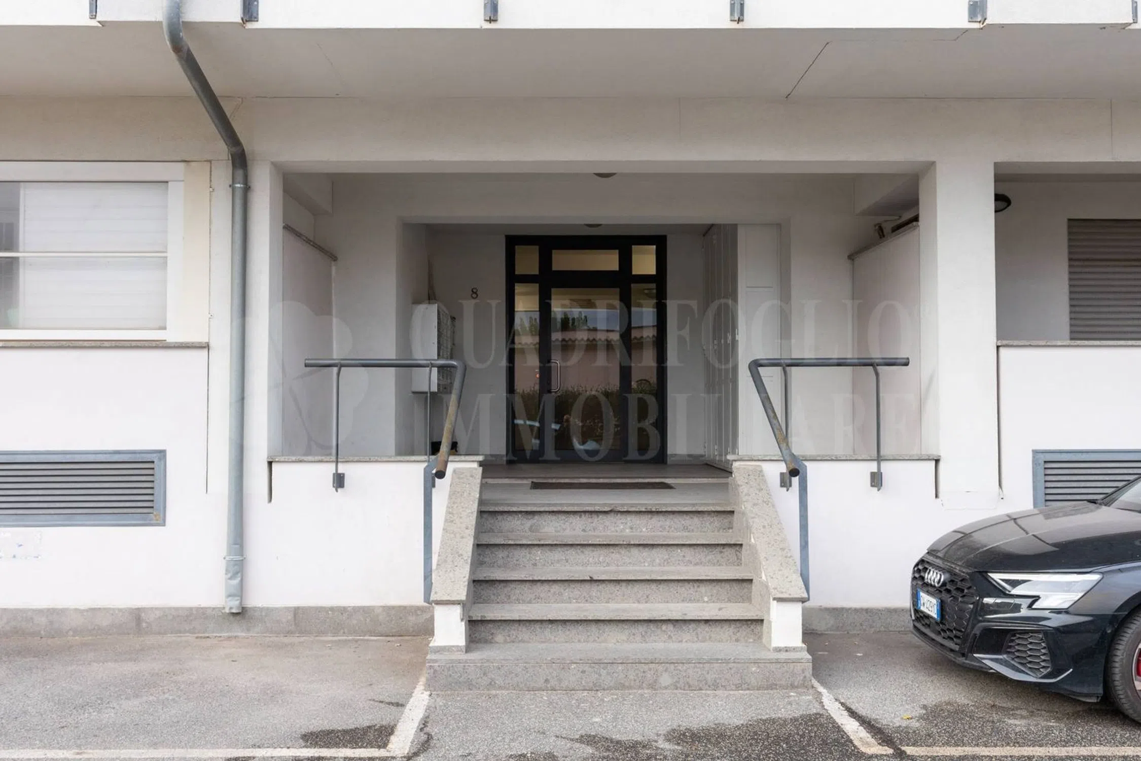 Appartamento su due piani in via Luigi Pietrobono, 8 - Photo 4