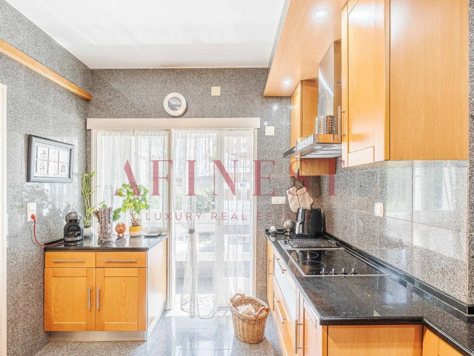 Apartamento na avenida Padre Cruz