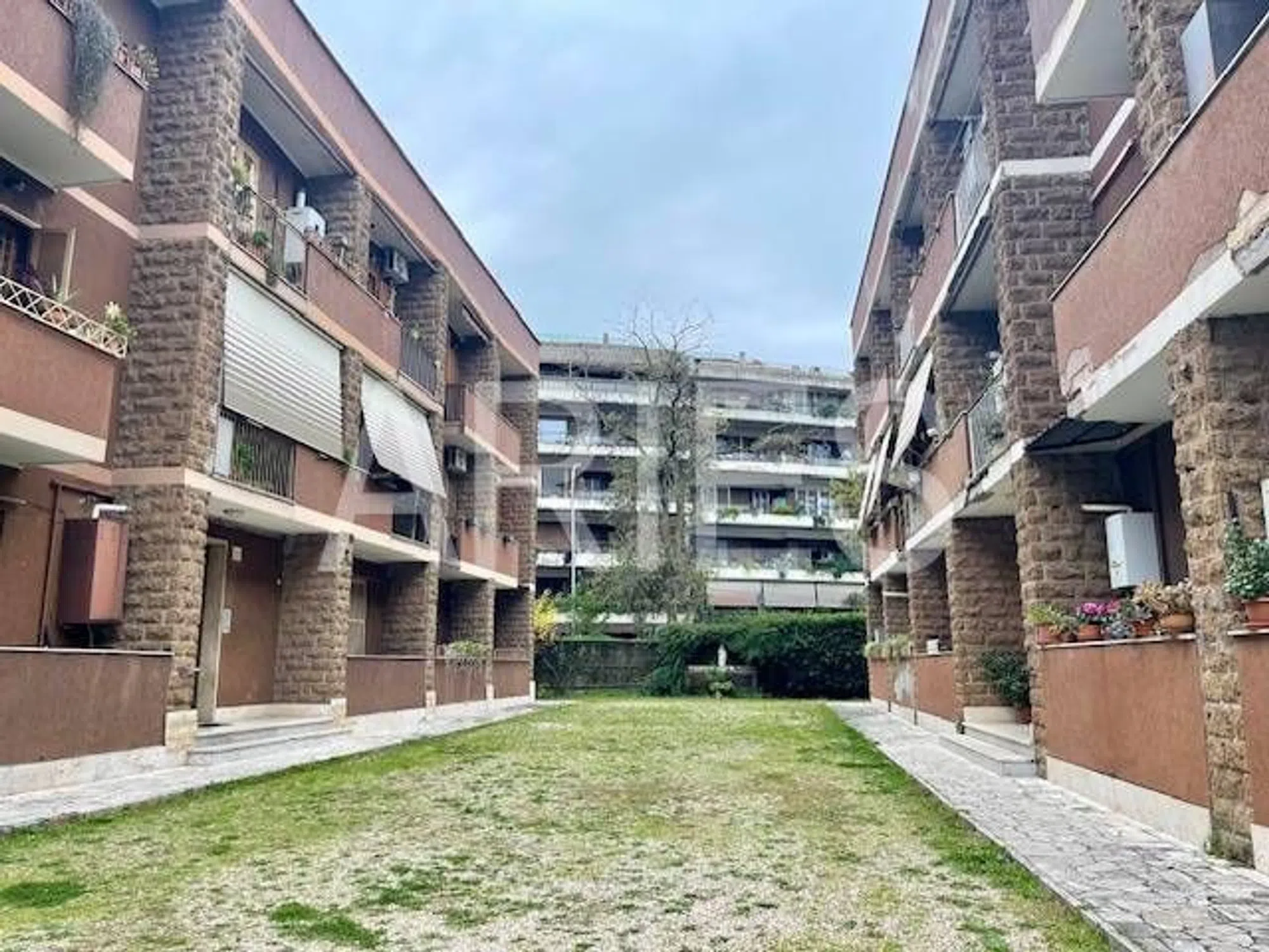 Trilocale in via Andrea Solario - Photo 1