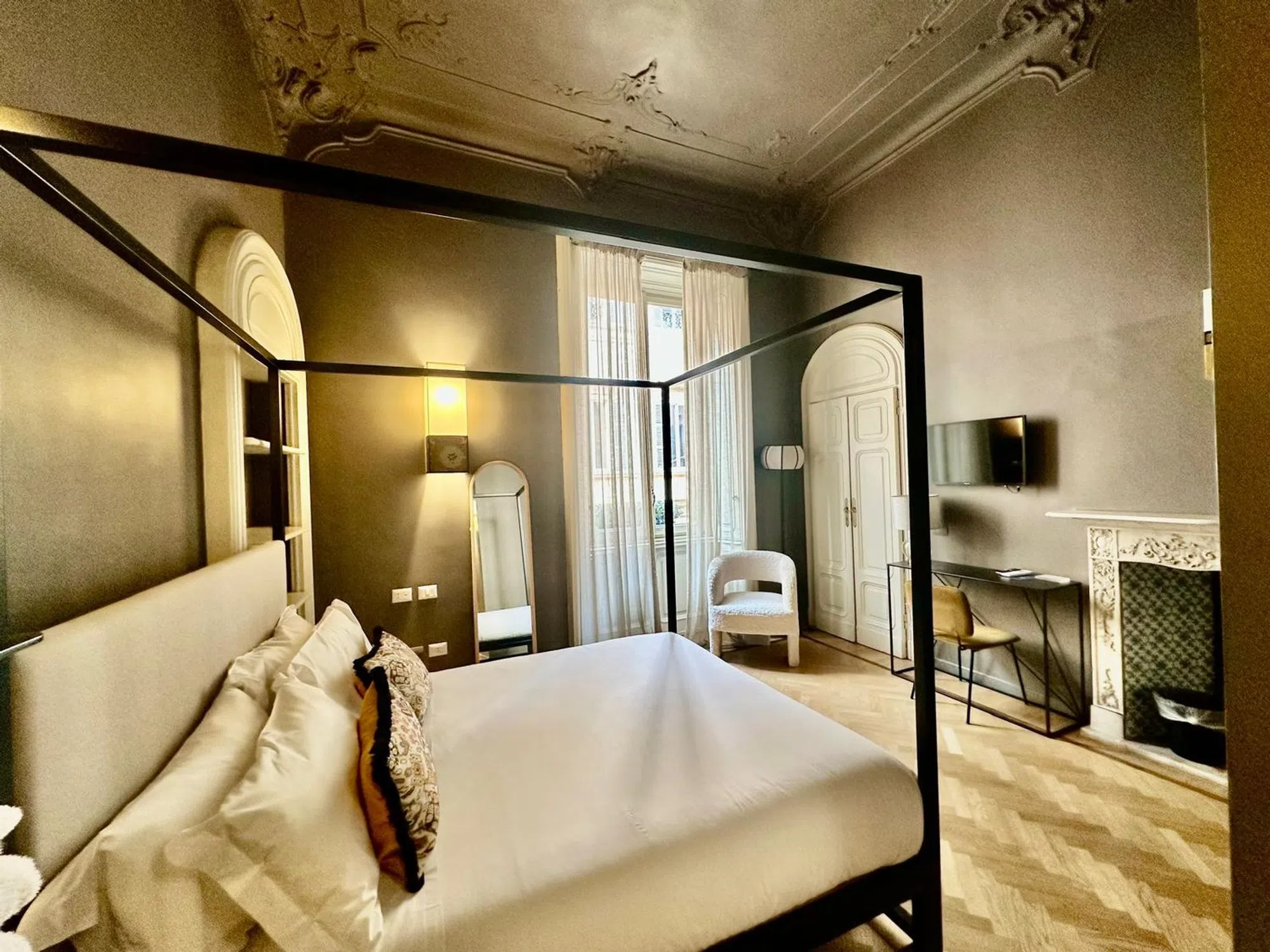 Appartamento in Monte Napoleone s.n.c. - Photo 2