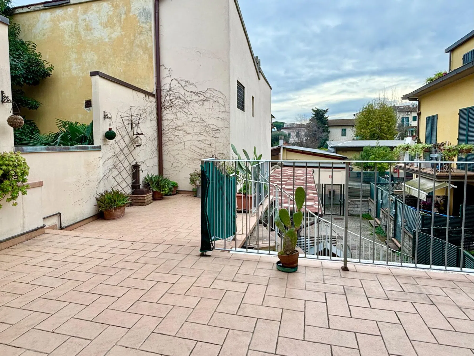 Appartamento su due piani in via Pier Fortunato Calvi, 25 - Photo 2