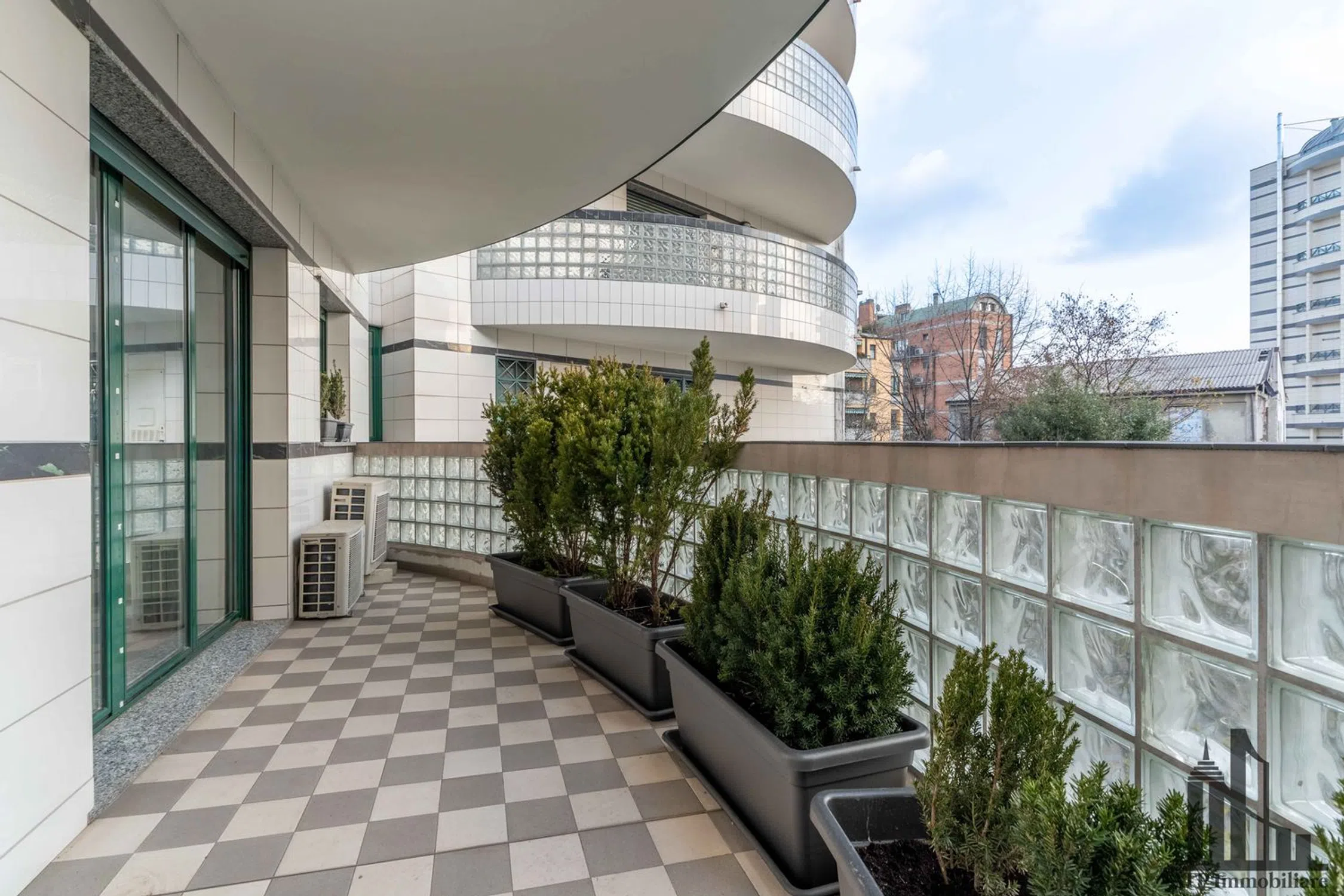 Appartamento su due piani in via Cardinale Mezzofanti, 24 /a - Photo 18