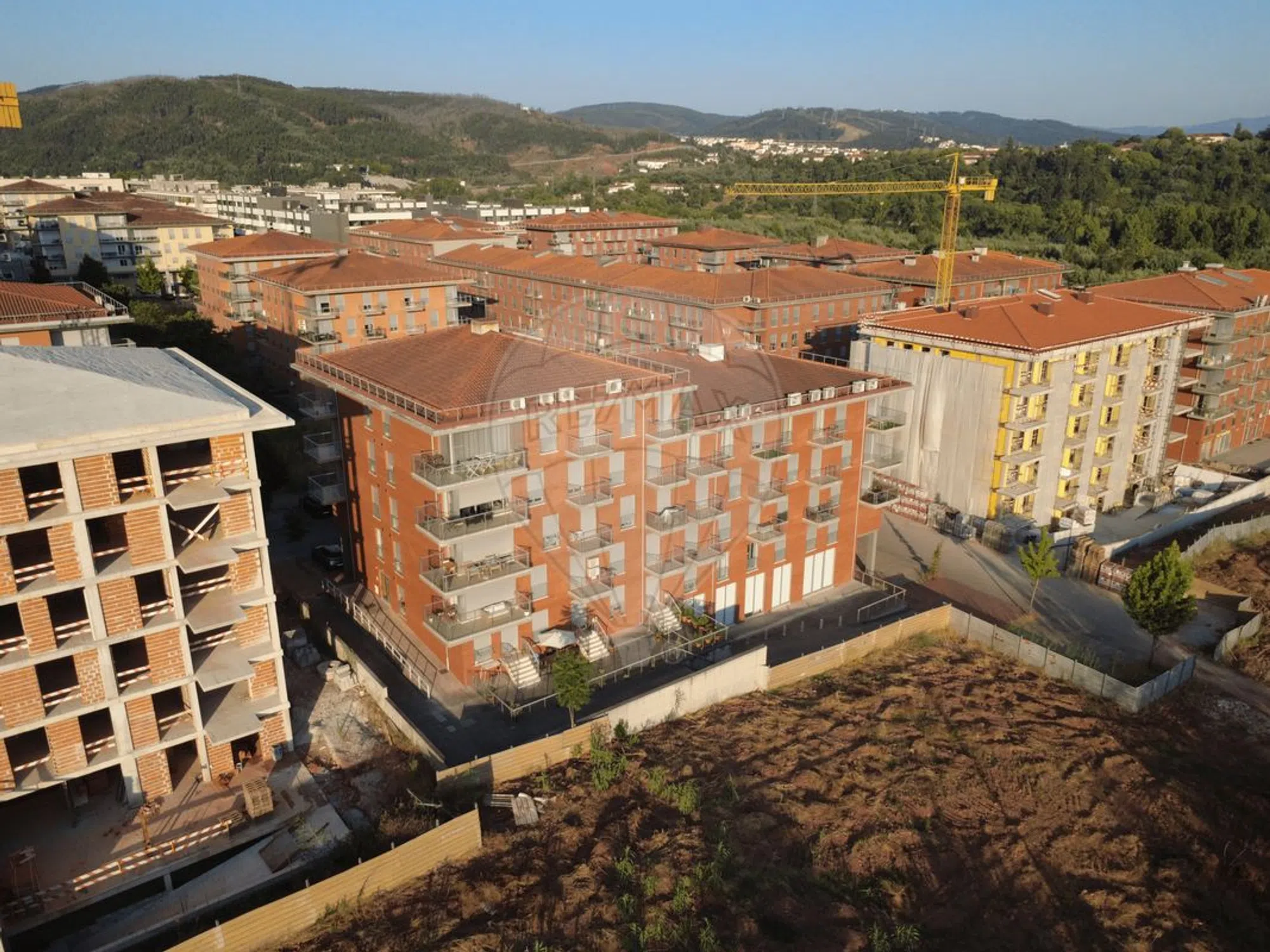 Apartamento em Via António Ferrer Correia - Photo 3