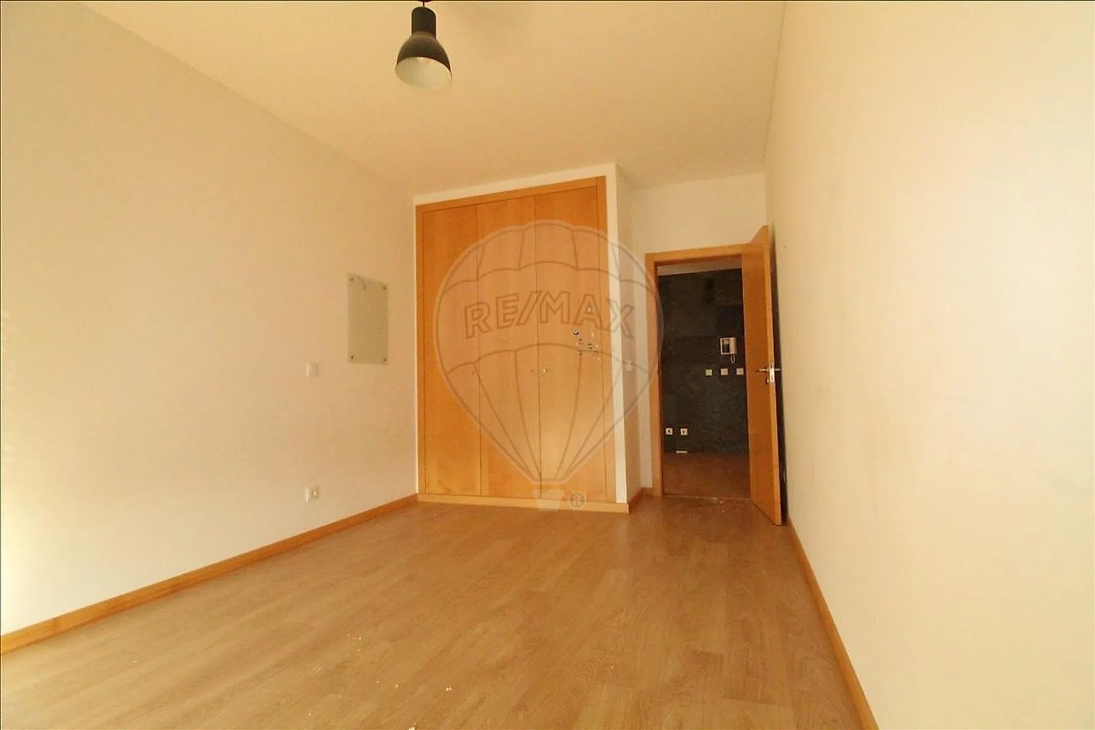 Apartamento em Via António Ferrer Correia - Photo 8