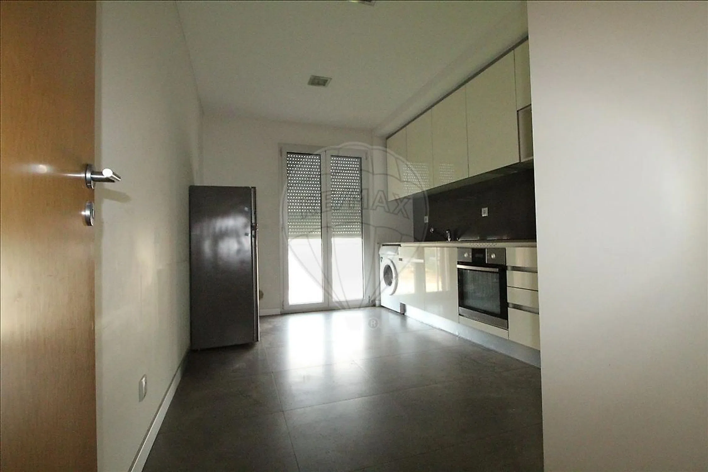 Apartamento em Via António Ferrer Correia - Photo 9