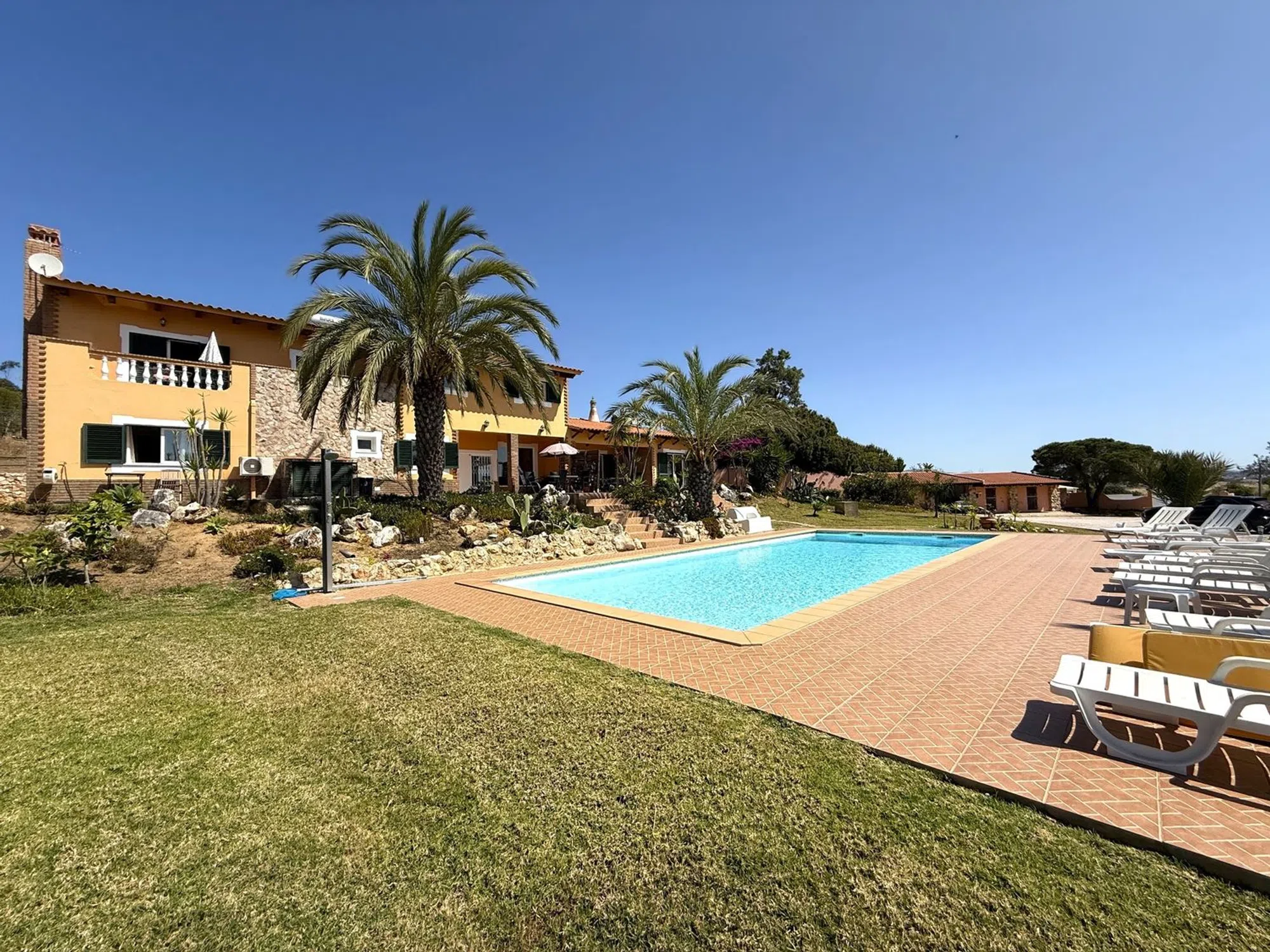 Moradia - Photo 1