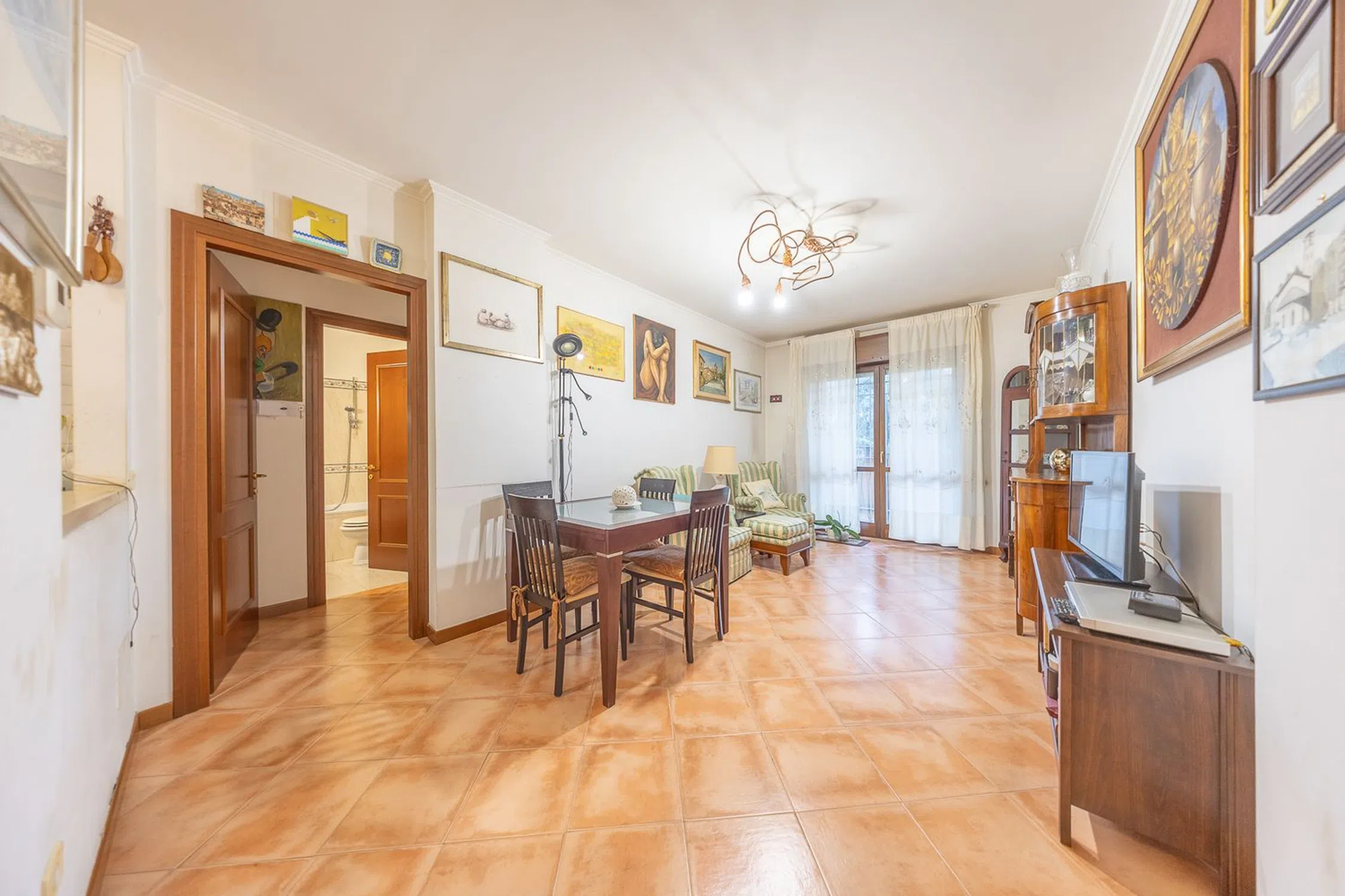 Bilocale in via Paolo Stoppa, 38