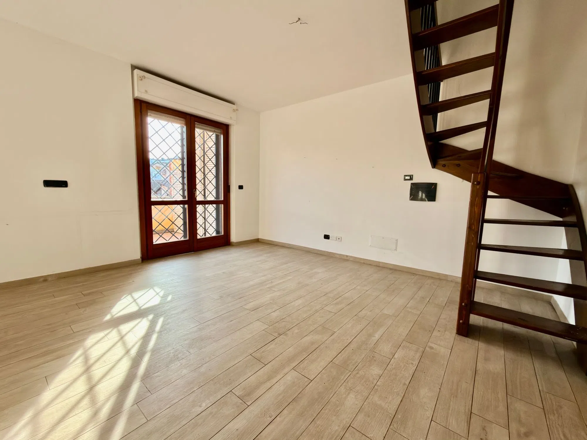 Appartamento su due piani in via Giambattista Gelli s.n.c. - Photo 4