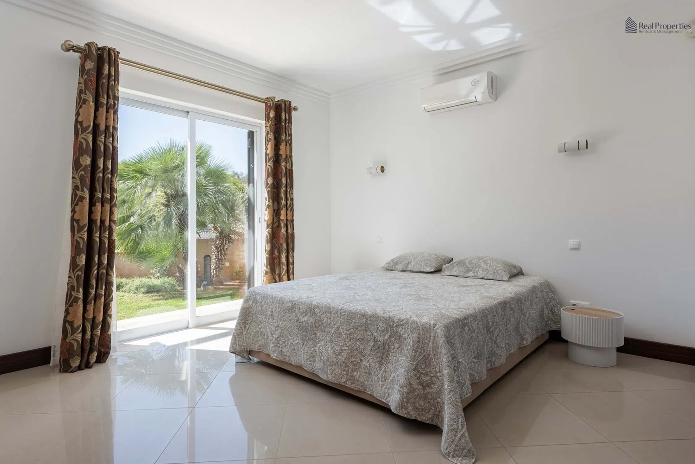 Moradia - Photo 16