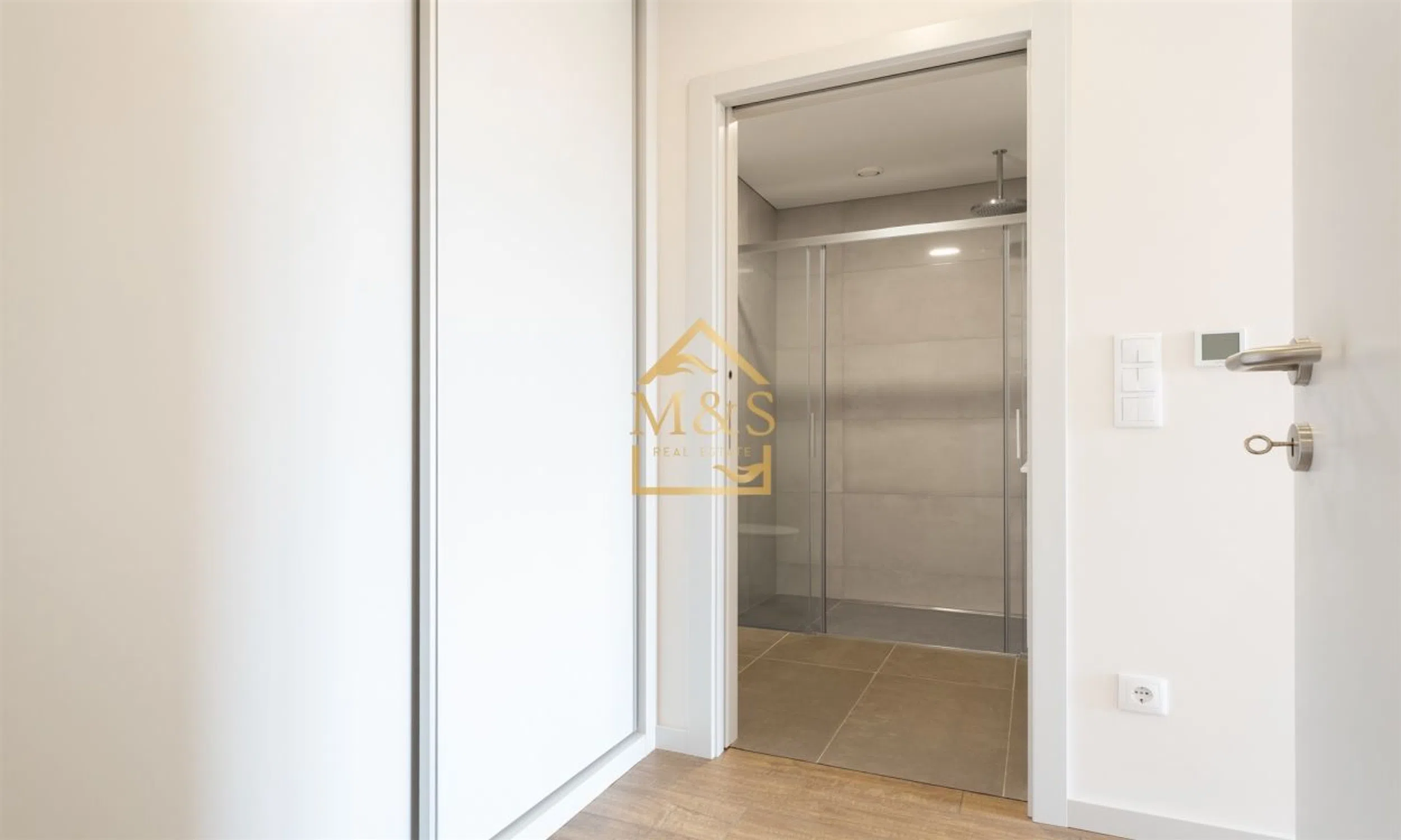 Apartamento na praça de Mouzinho de Albuquerque - Photo 14