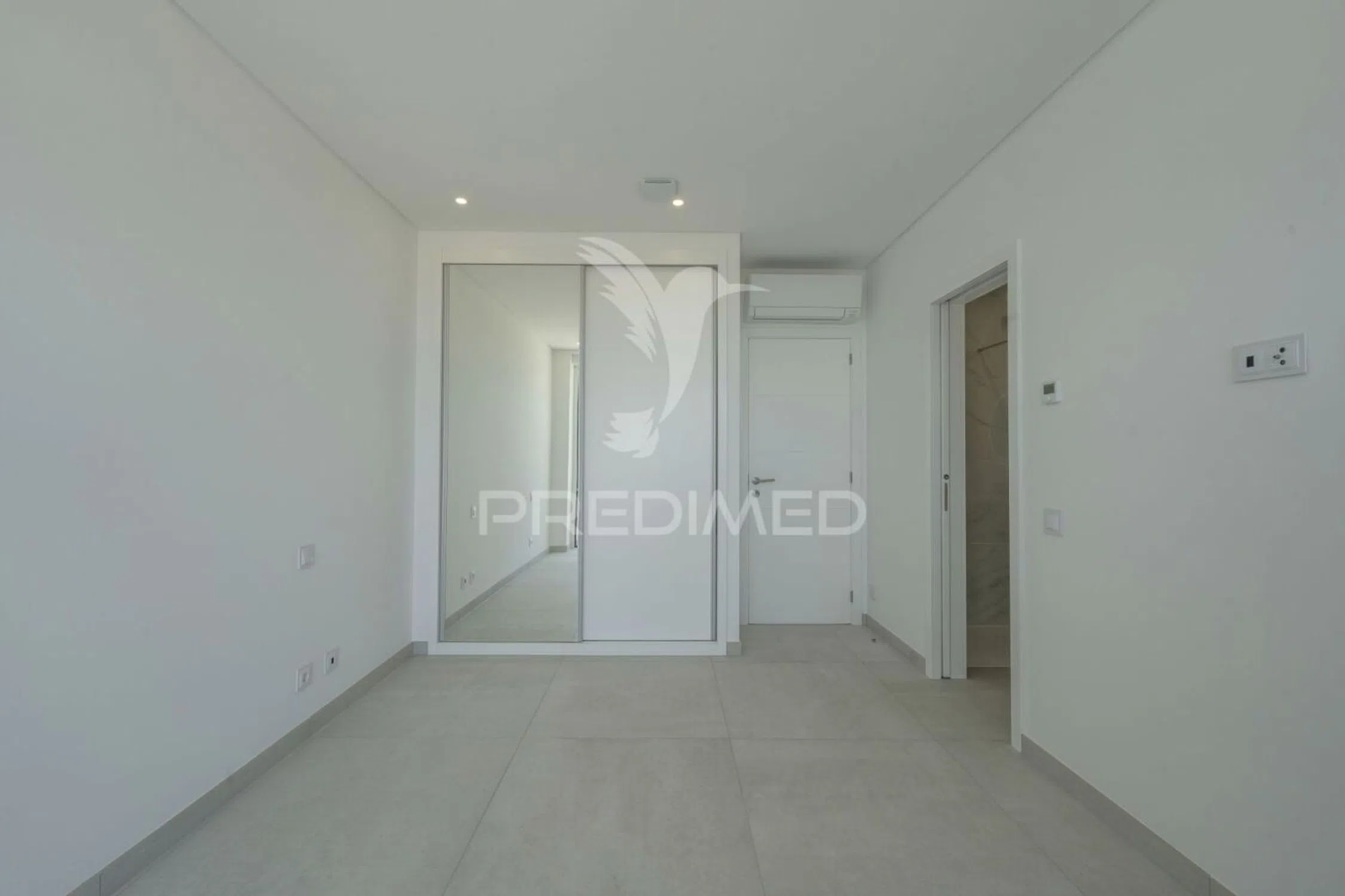 Moradia - Photo 13