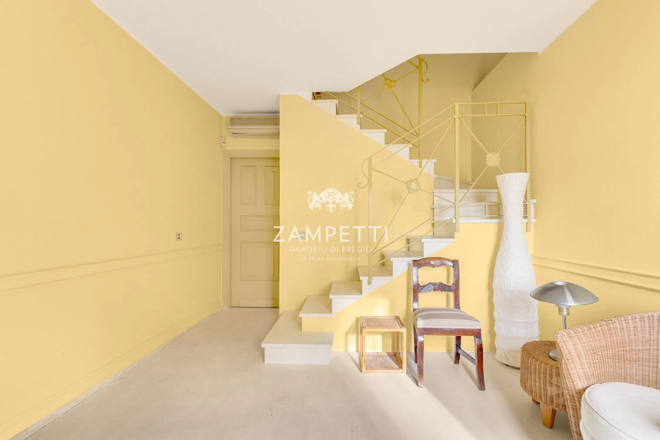 Appartamento su due piani in via San Carpoforo, 7 - Photo 4