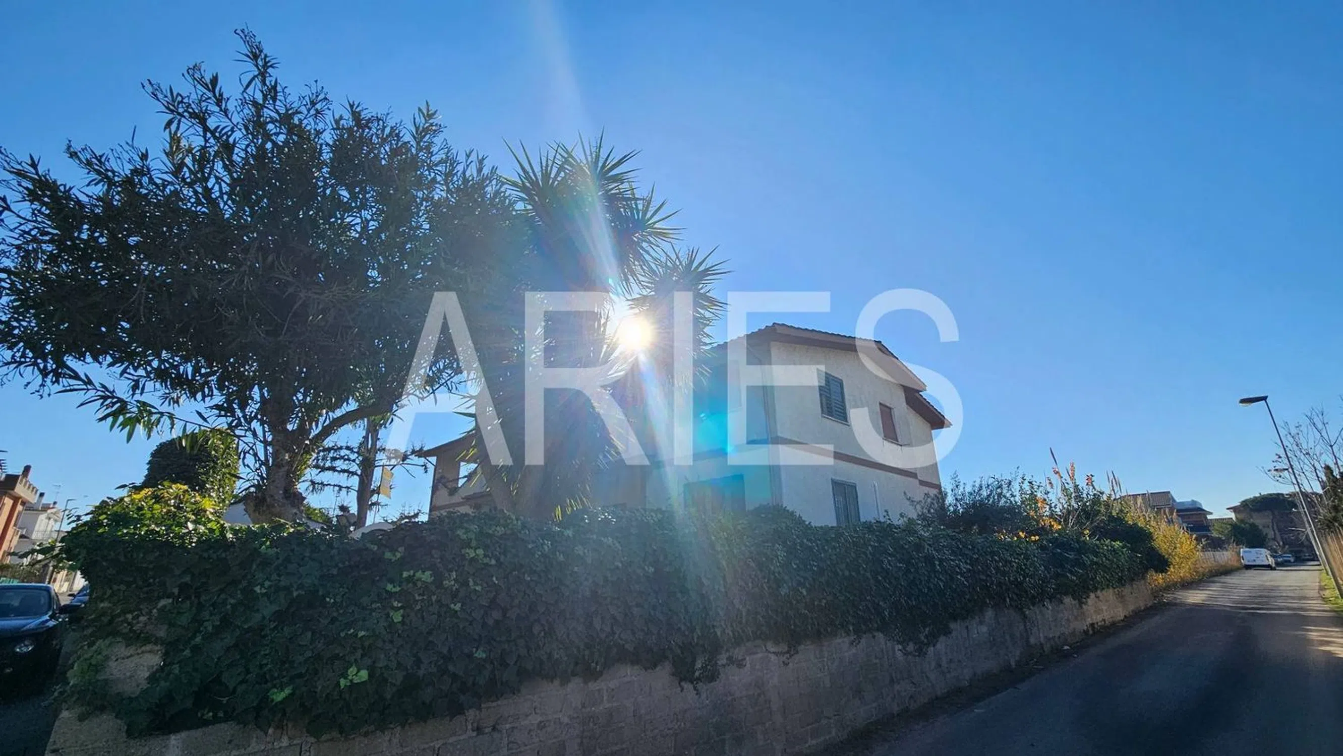 Villetta bifamiliare in via Galliera - Photo 2