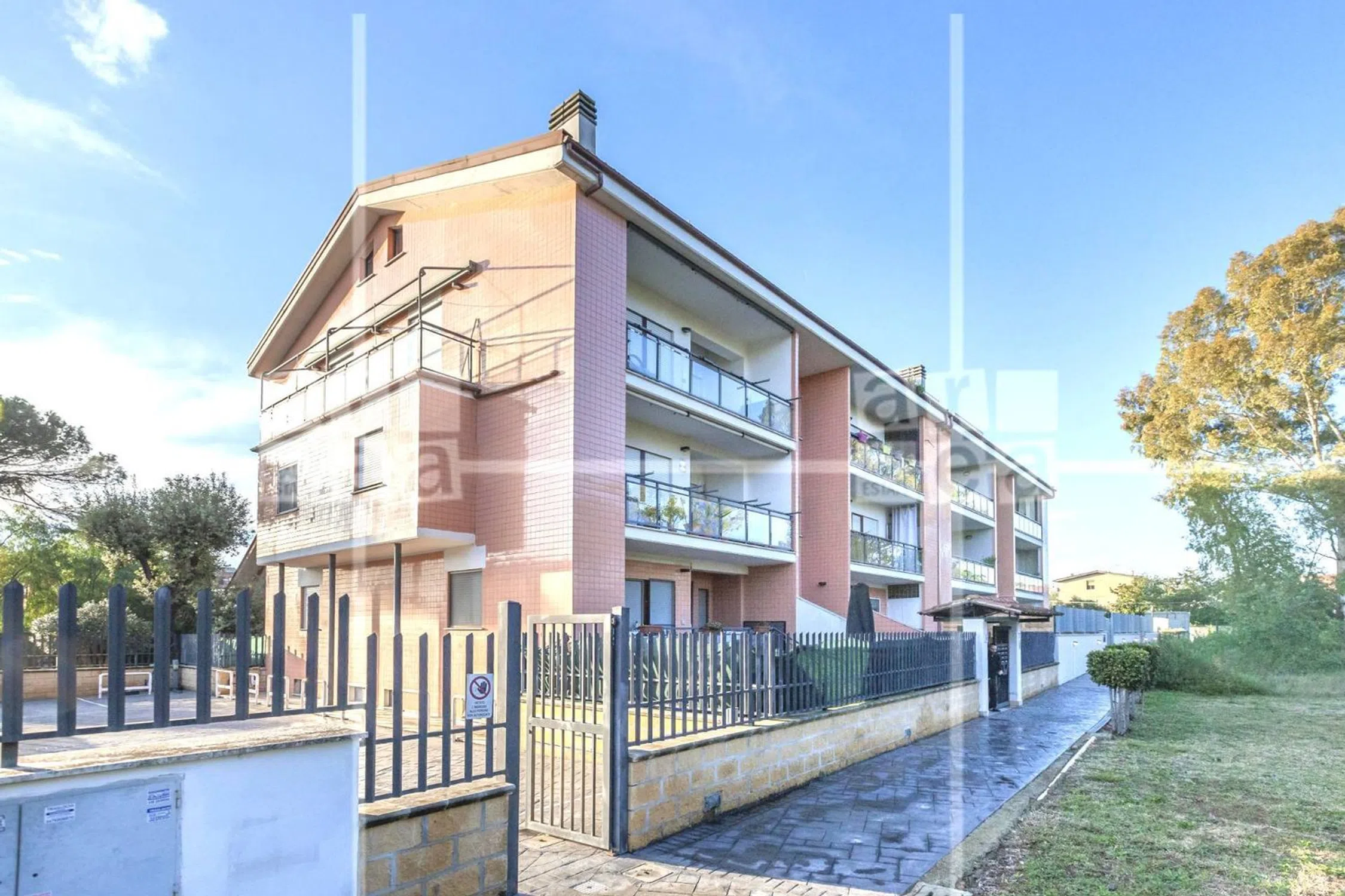Appartamento su due piani in via Padre Perilli, 16 - Photo 2