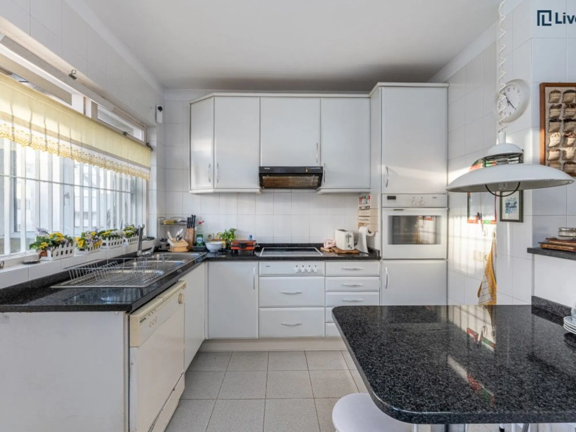 Duplex - Photo 14