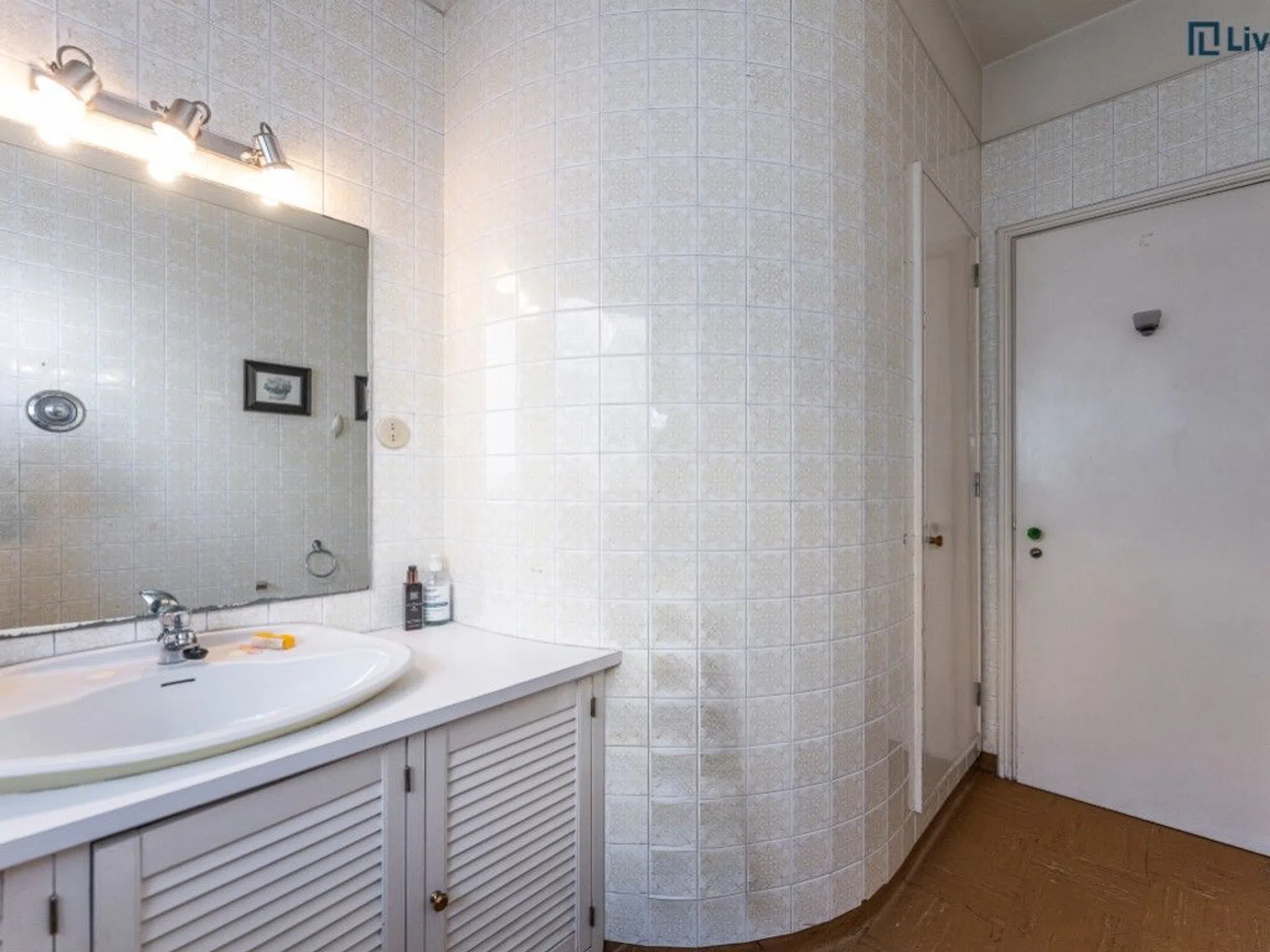 Duplex - Photo 19
