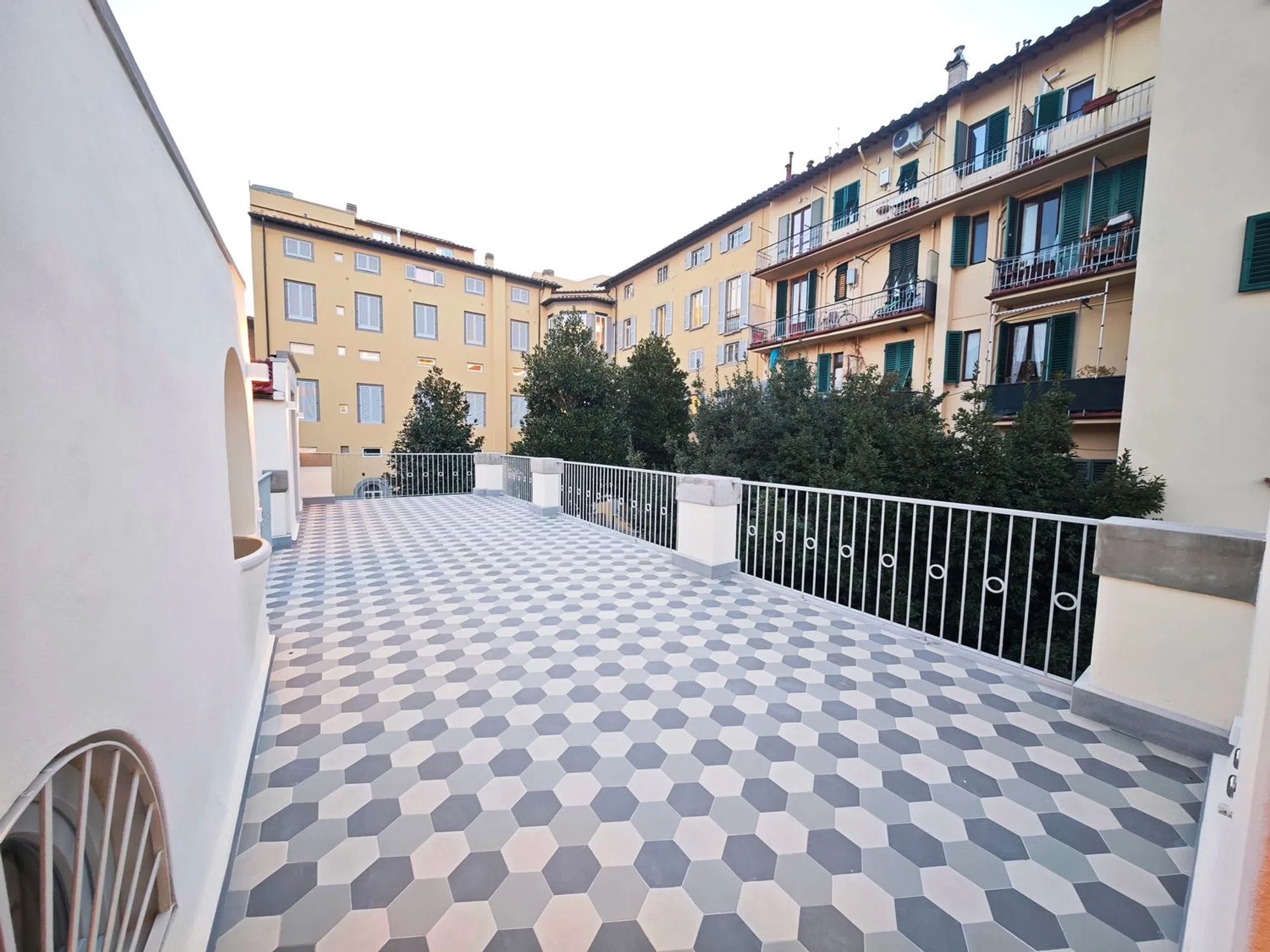 Appartamento su due piani in piazza della Indipendenza s.n.c. - Photo 5