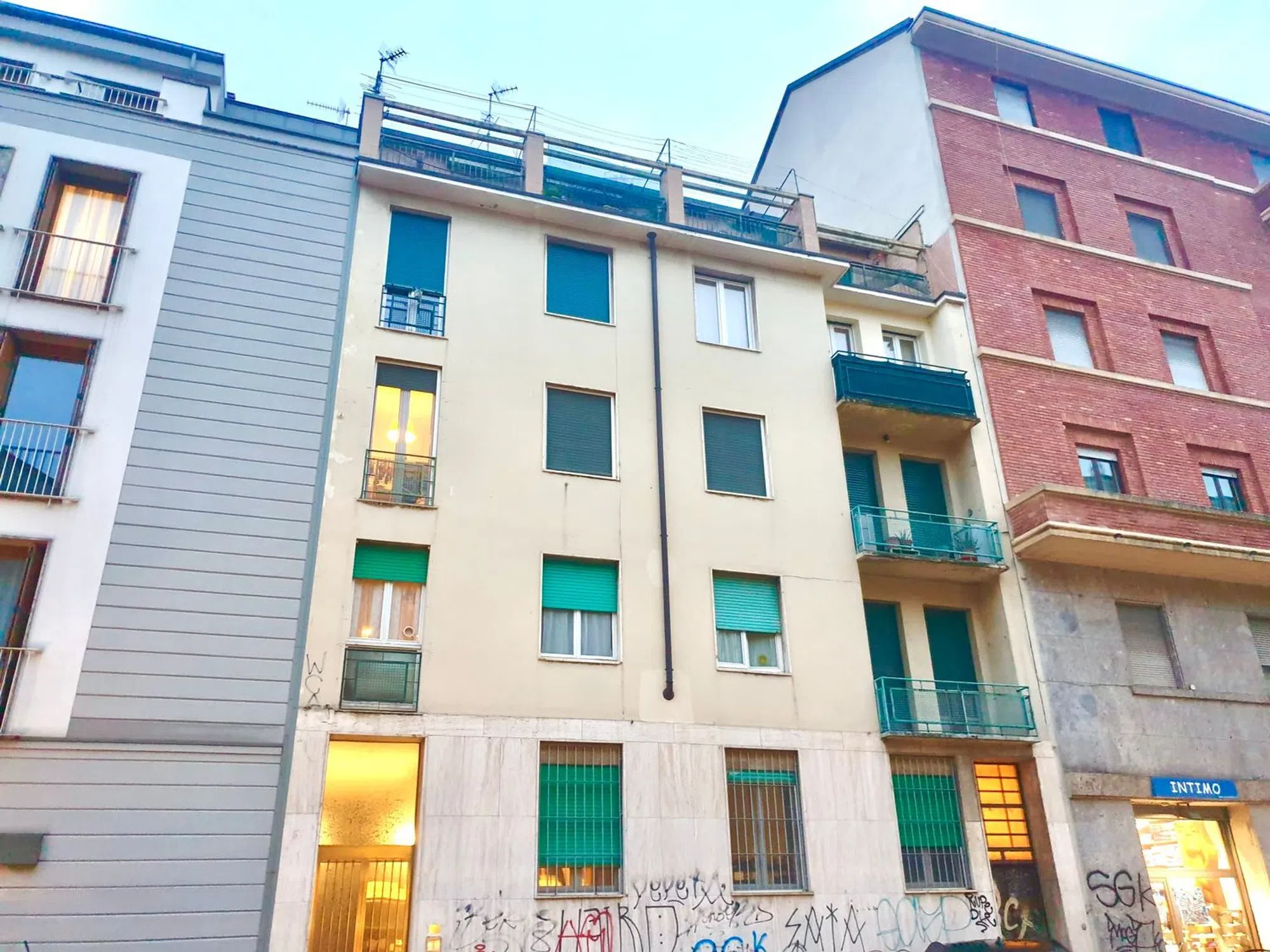Appartamento su due piani in via Teodosio - Photo 1