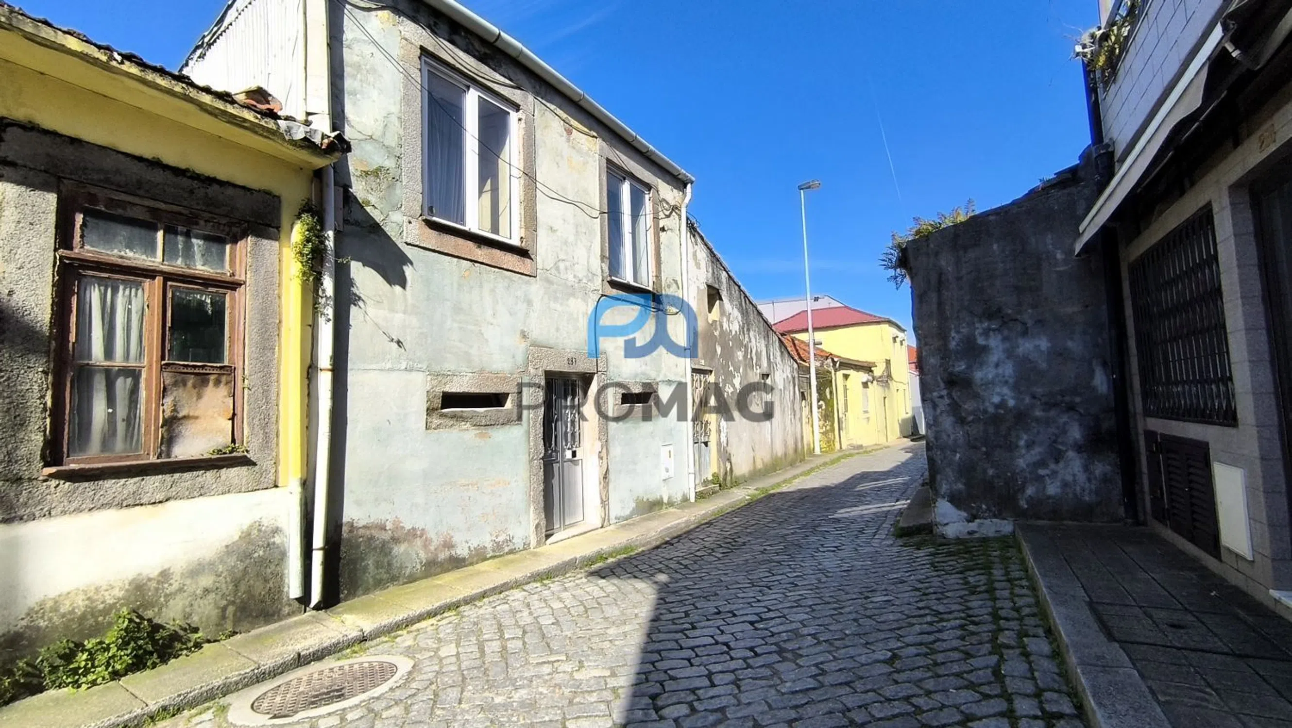 Moradia independente na rua do Monte de Ramalde, 287