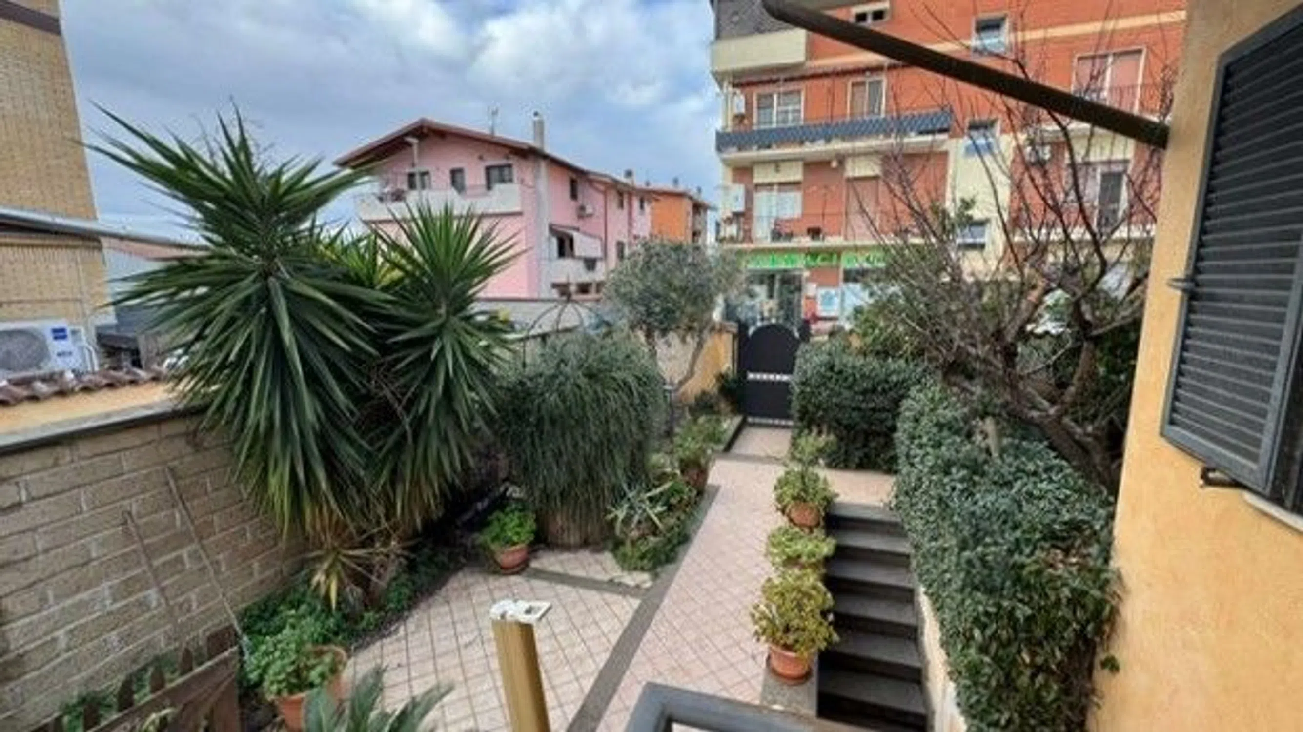 Villetta a schiera in via Luigi Sica, 12 - Photo 3