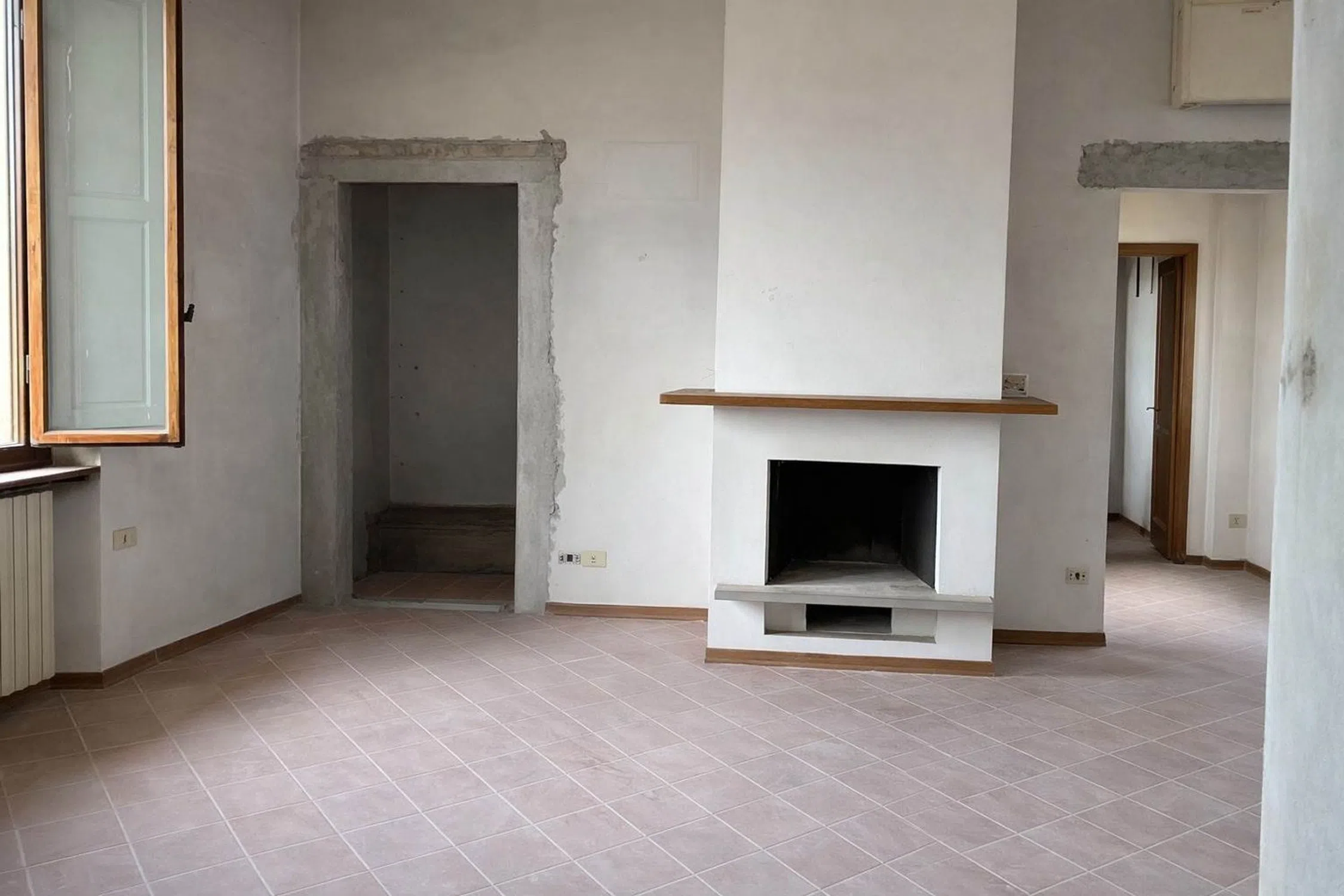 Quadrilocale in Quartiere Oltrarno - San Frediano - Santo Spirito - Photo 3
