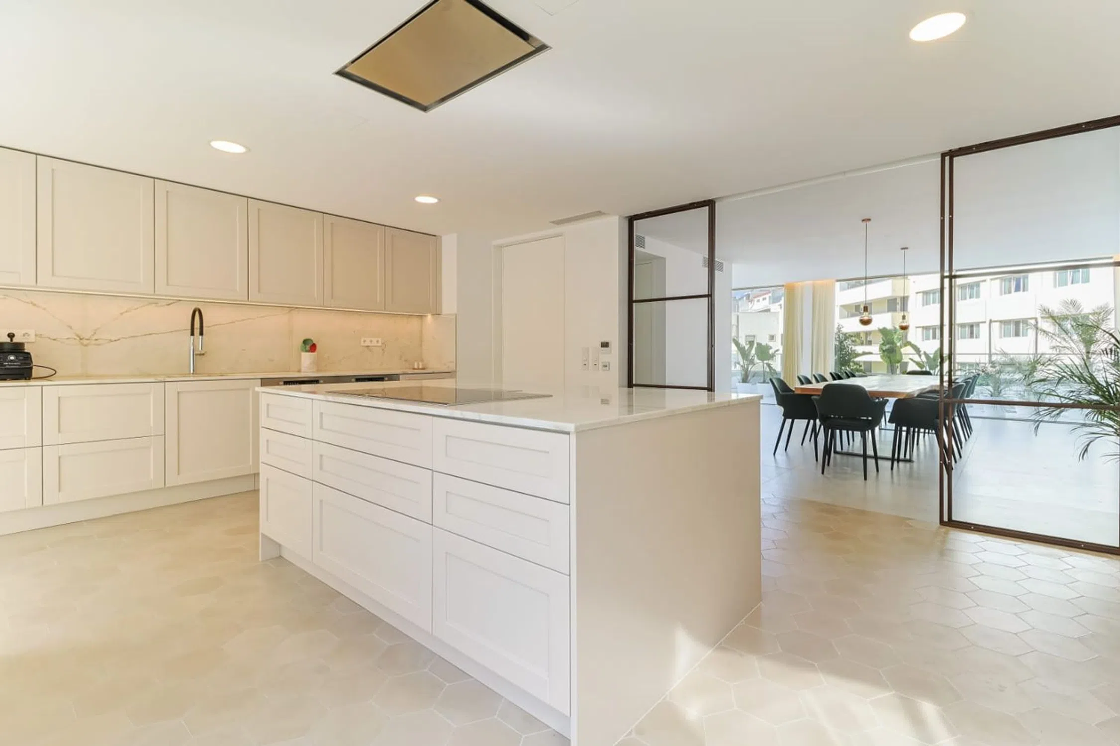 Duplex - Photo 6