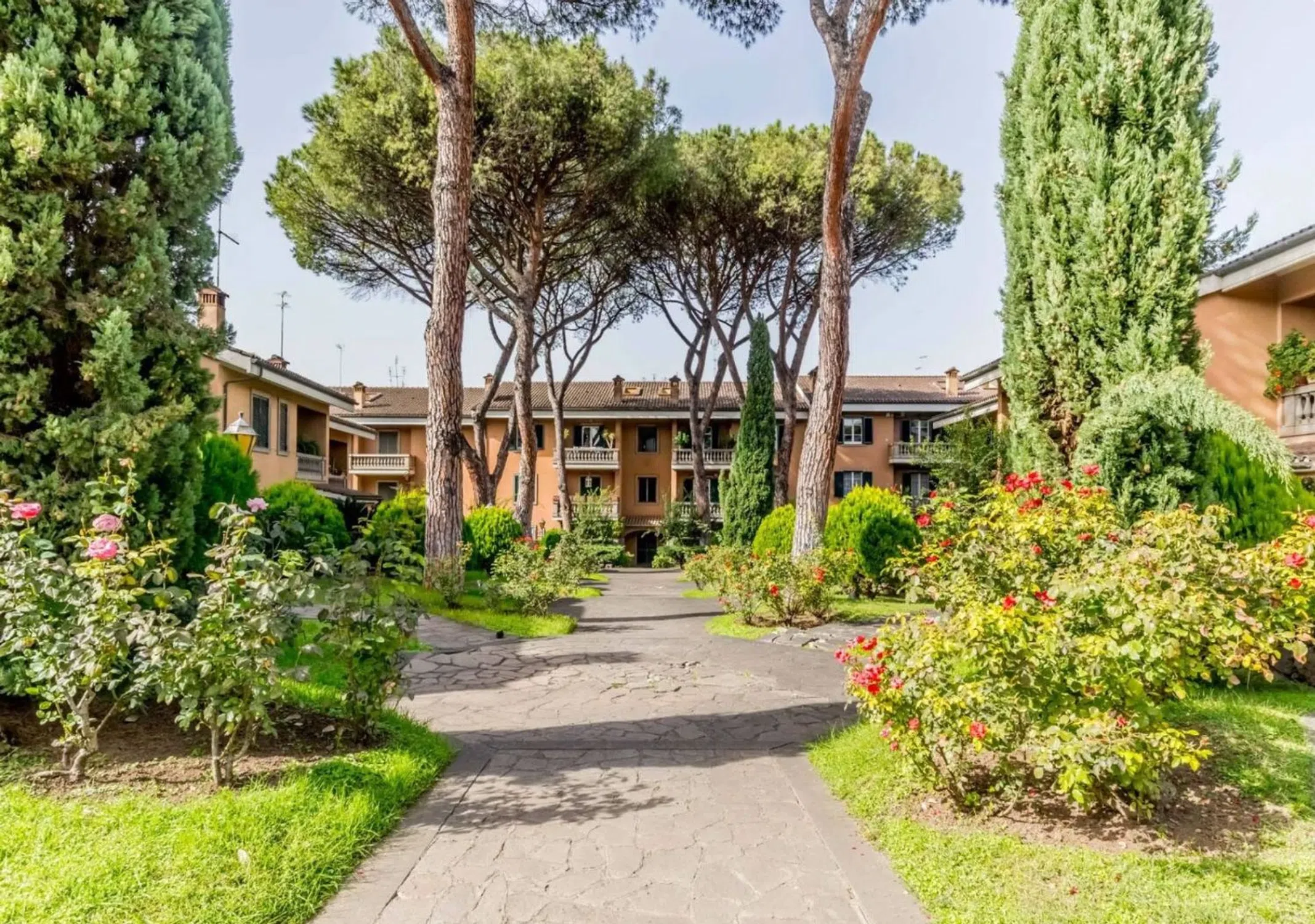 Villetta a schiera in via Erode Attico - Photo 2