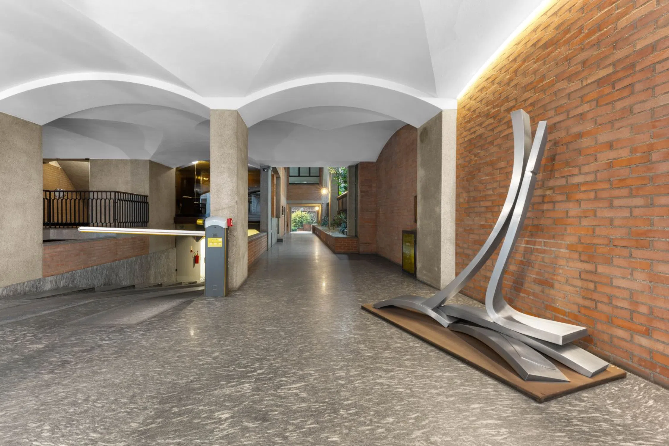 Appartamento in via Borgonuovo s.n.c. - Photo 3