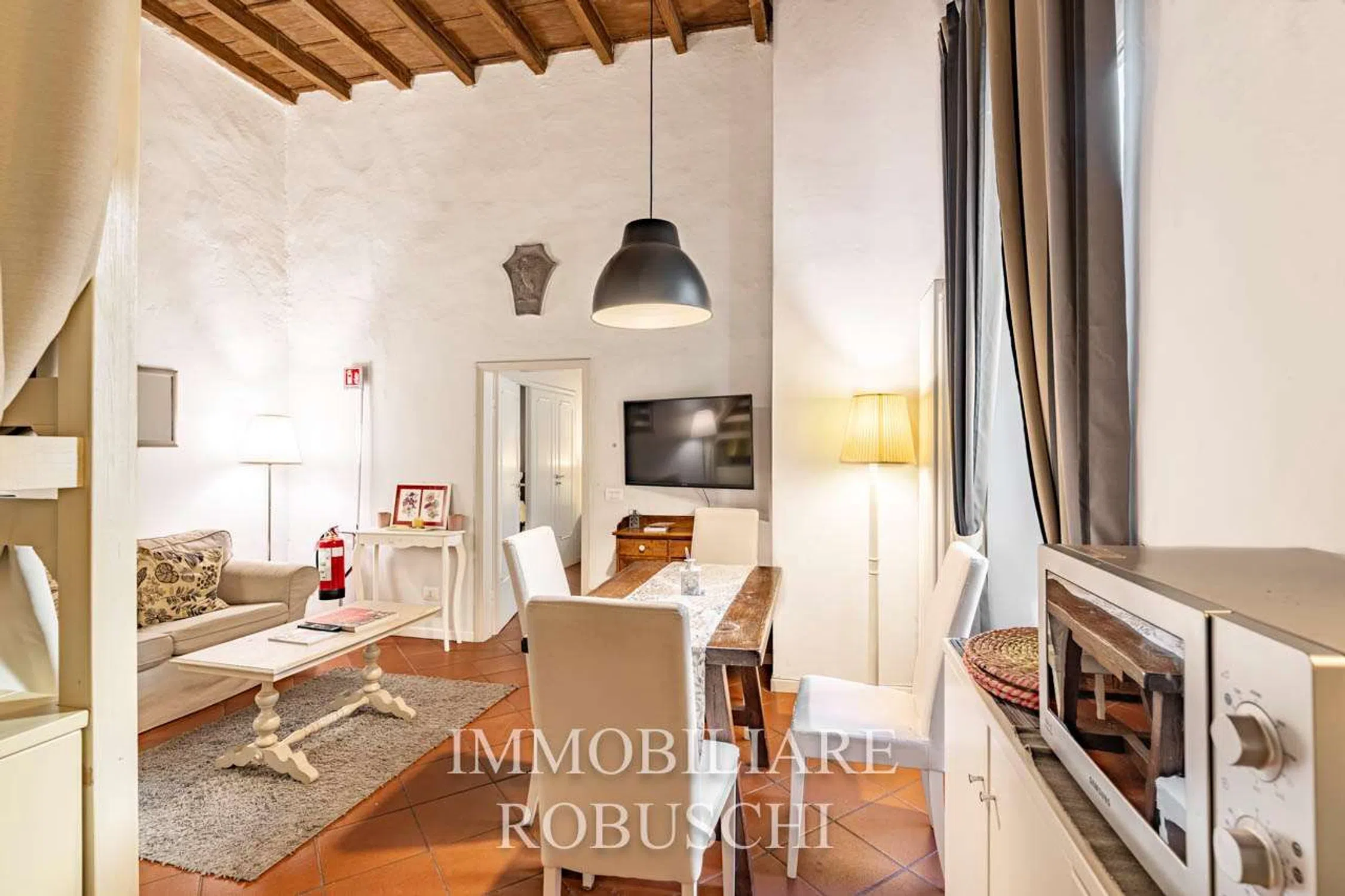 Trilocale in Quartiere Oltrarno - San Frediano - Santo Spirito - Photo 2