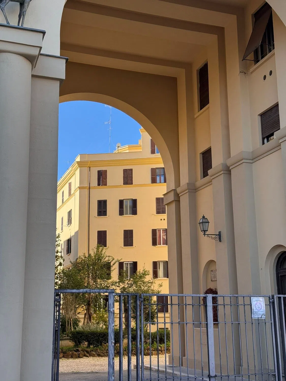 Trilocale in piazza Tommaso de Cristoforis s.n.c. - Photo 3
