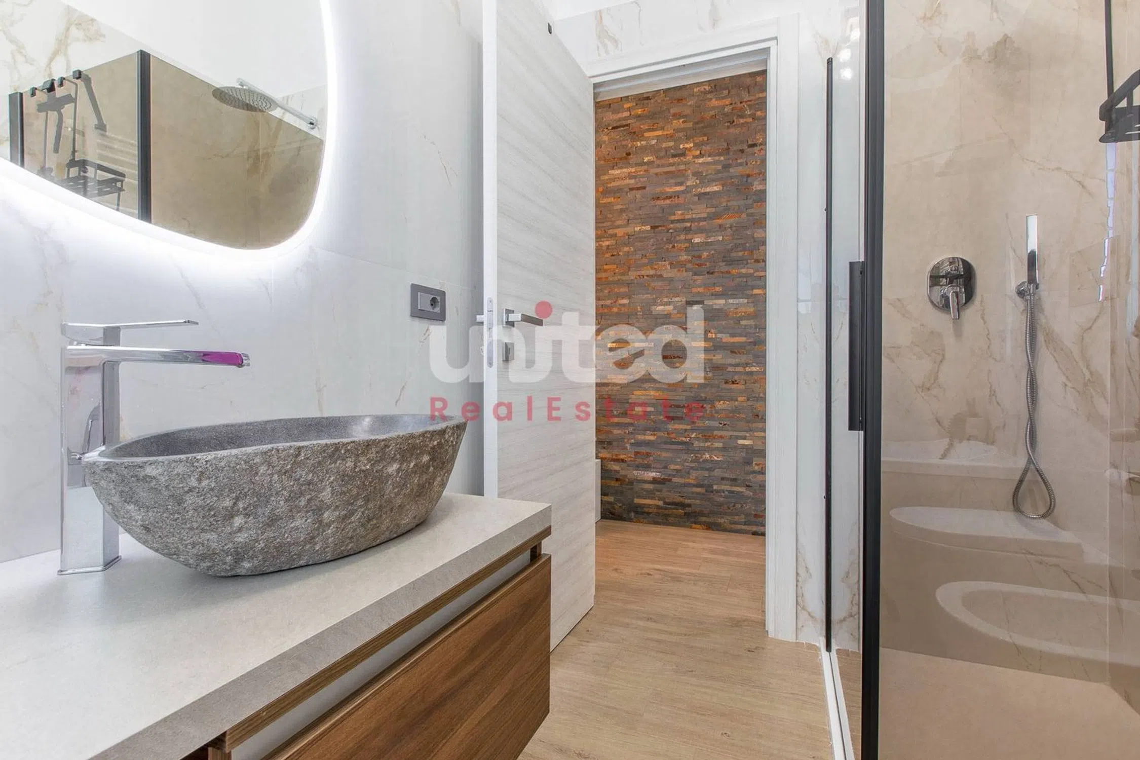Villa in via Alessandro Capalti s.n.c. - Photo 17