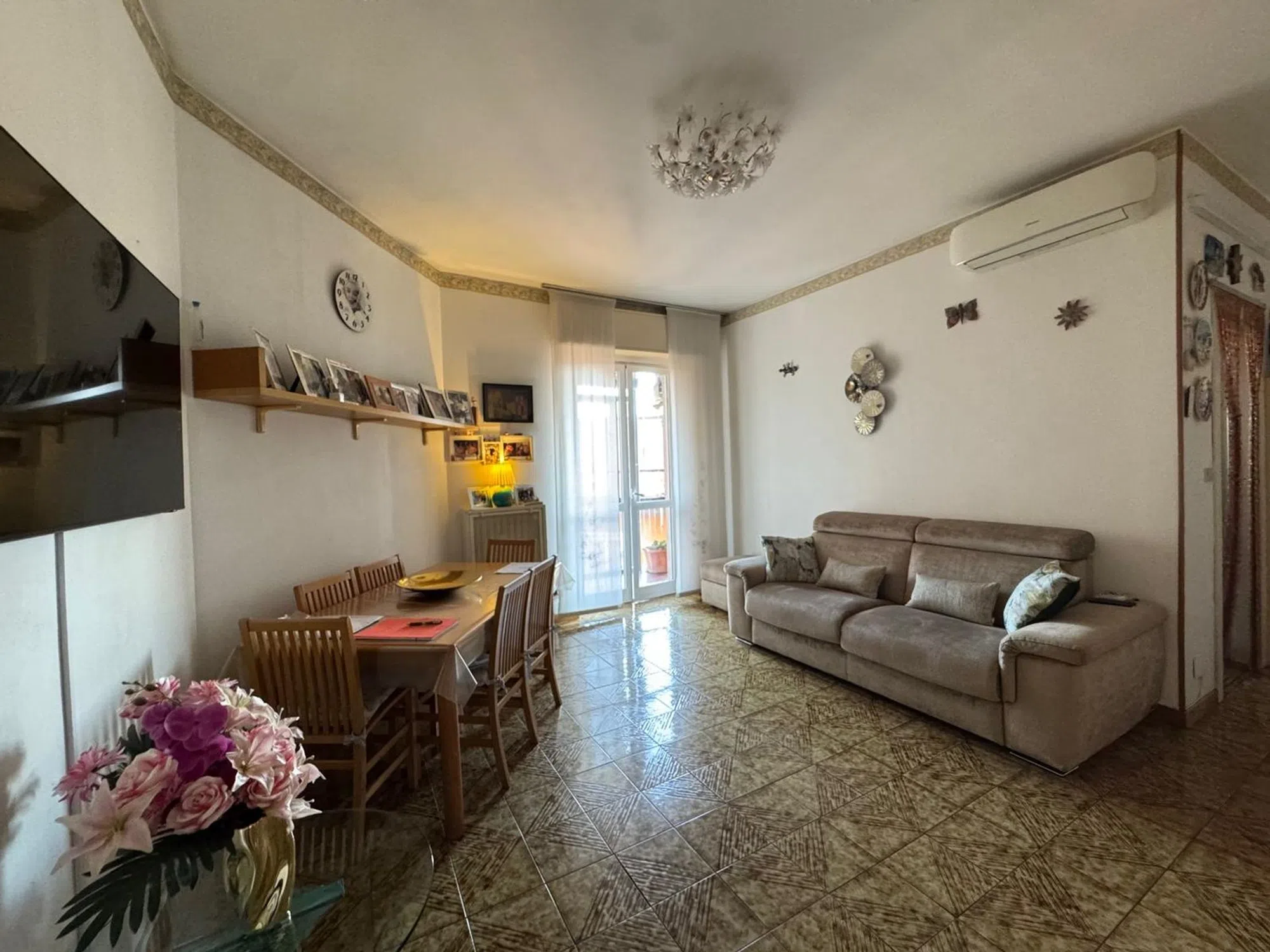 Bilocale in via delle Forze Armate, 333