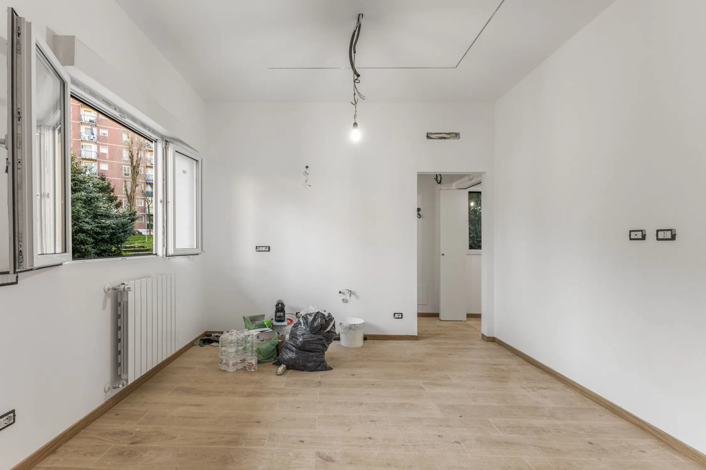 Appartamento su due piani in via Costantino Baroni, 198 - Photo 2