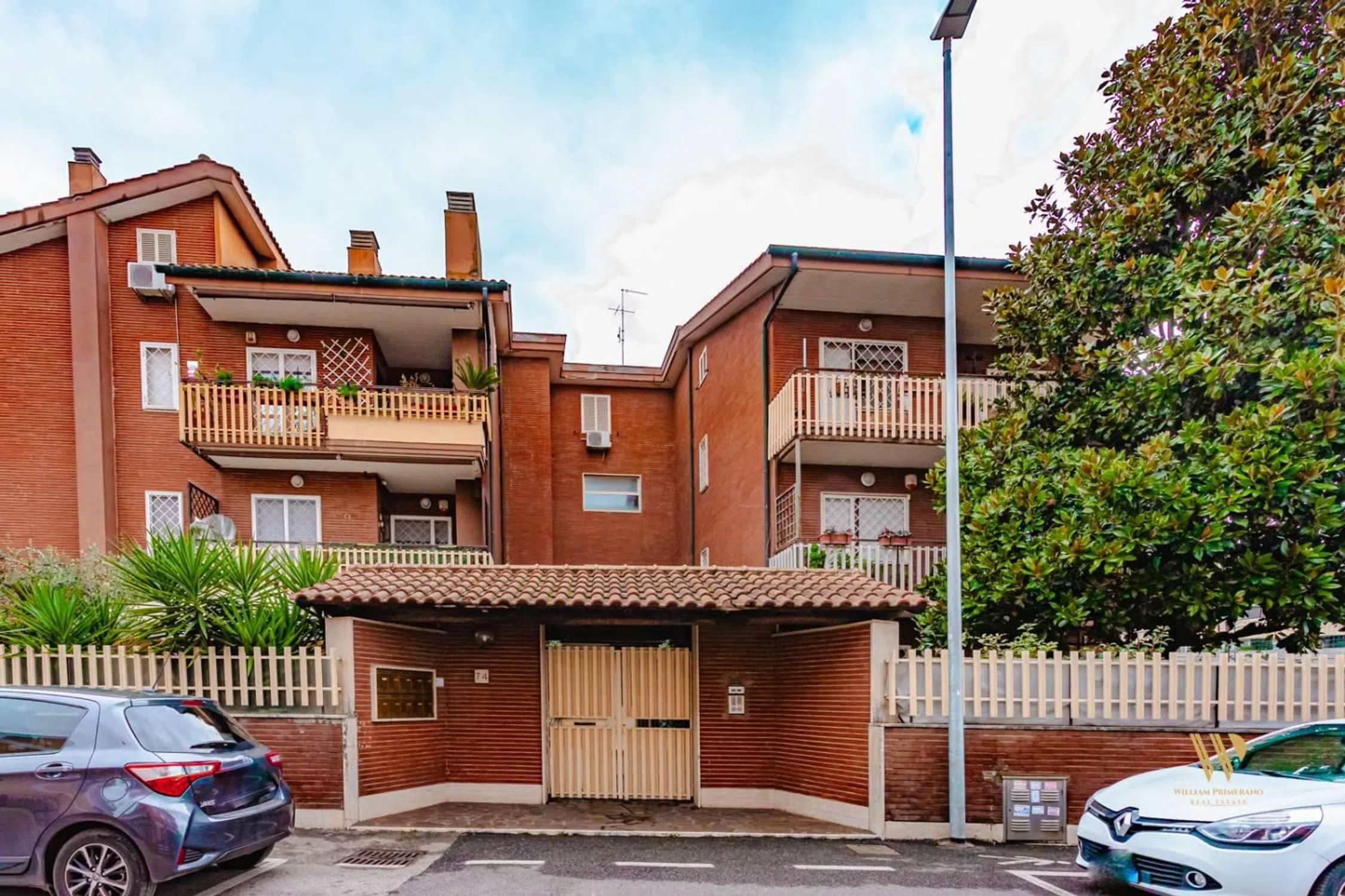 Trilocale in via Amantea, 74