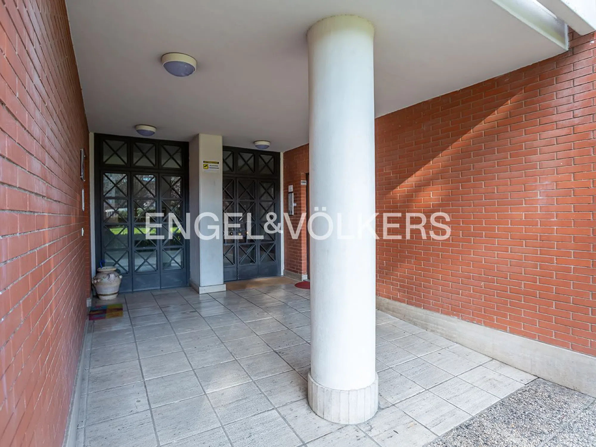 Appartamento in viale Battista Bardanzellu s.n.c. - Photo 14