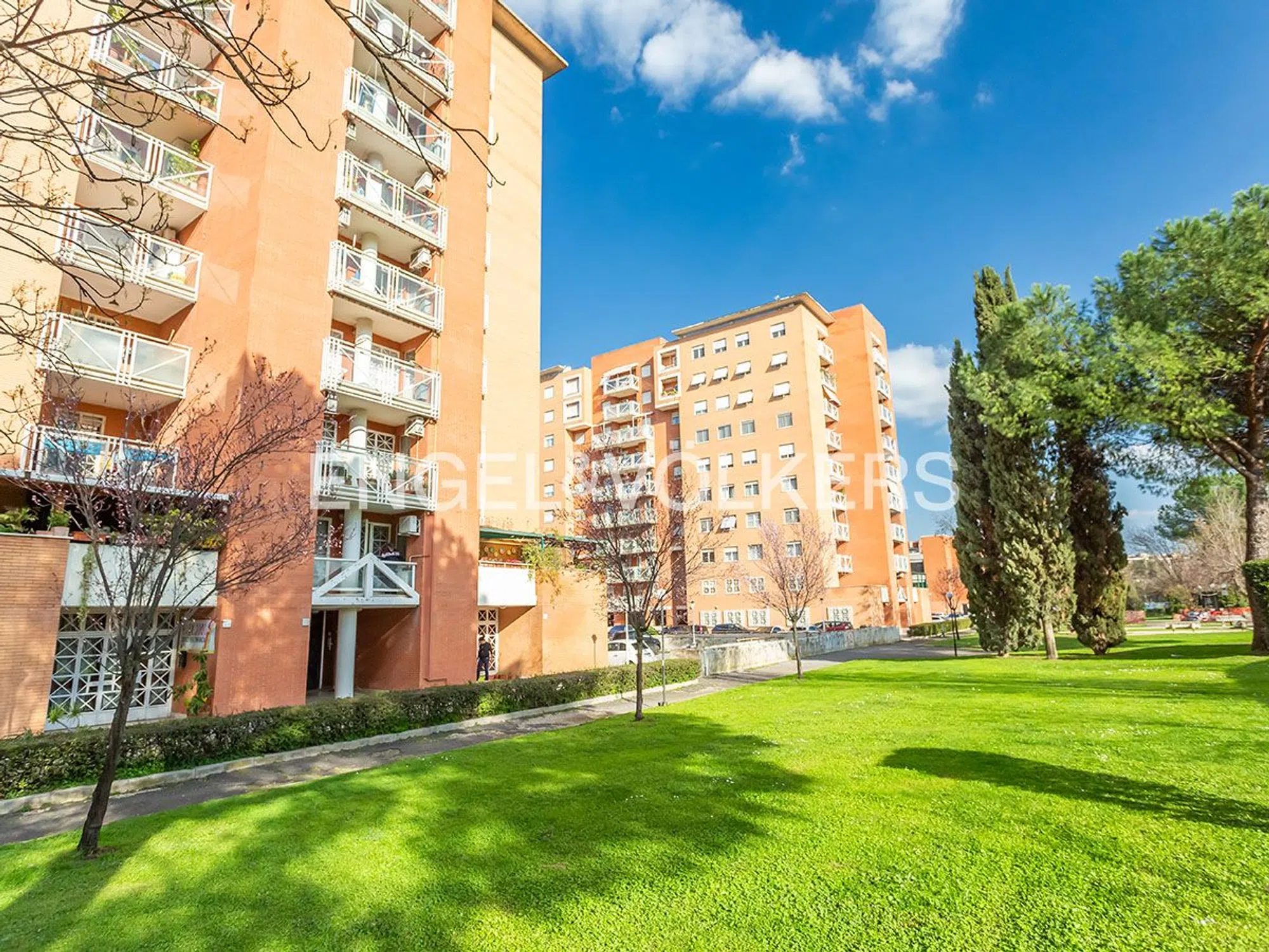 Appartamento in viale Battista Bardanzellu s.n.c. - Photo 16