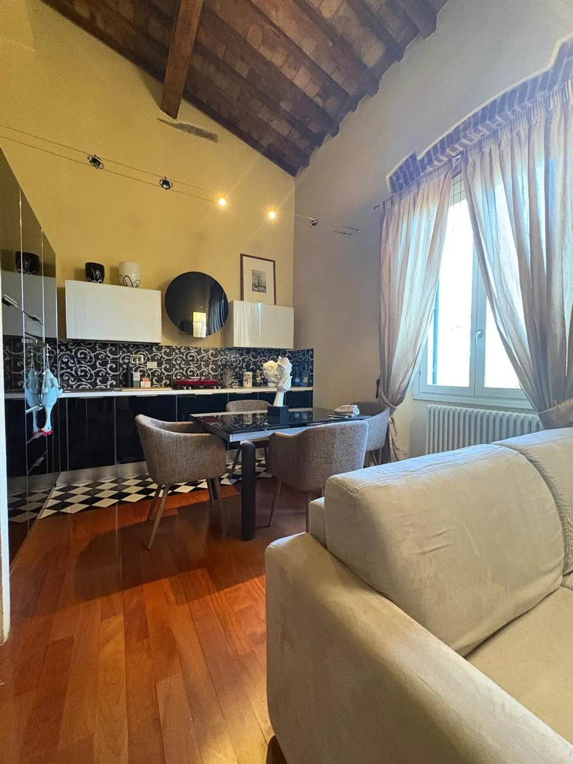 Bilocale in Quartiere Oltrarno - San Frediano - Santo Spirito - Photo 2
