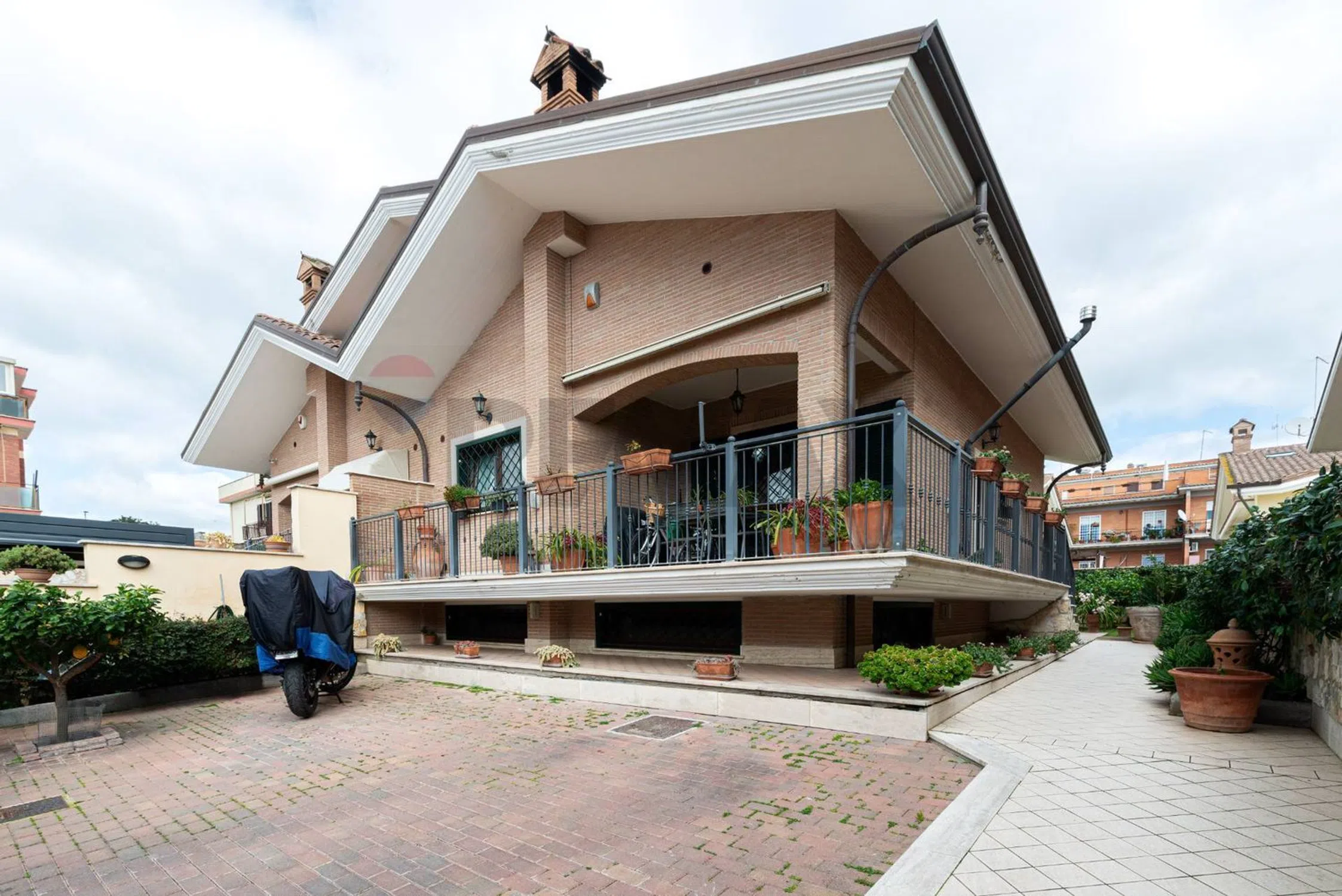 Villetta bifamiliare in via Adolfo Tommasi