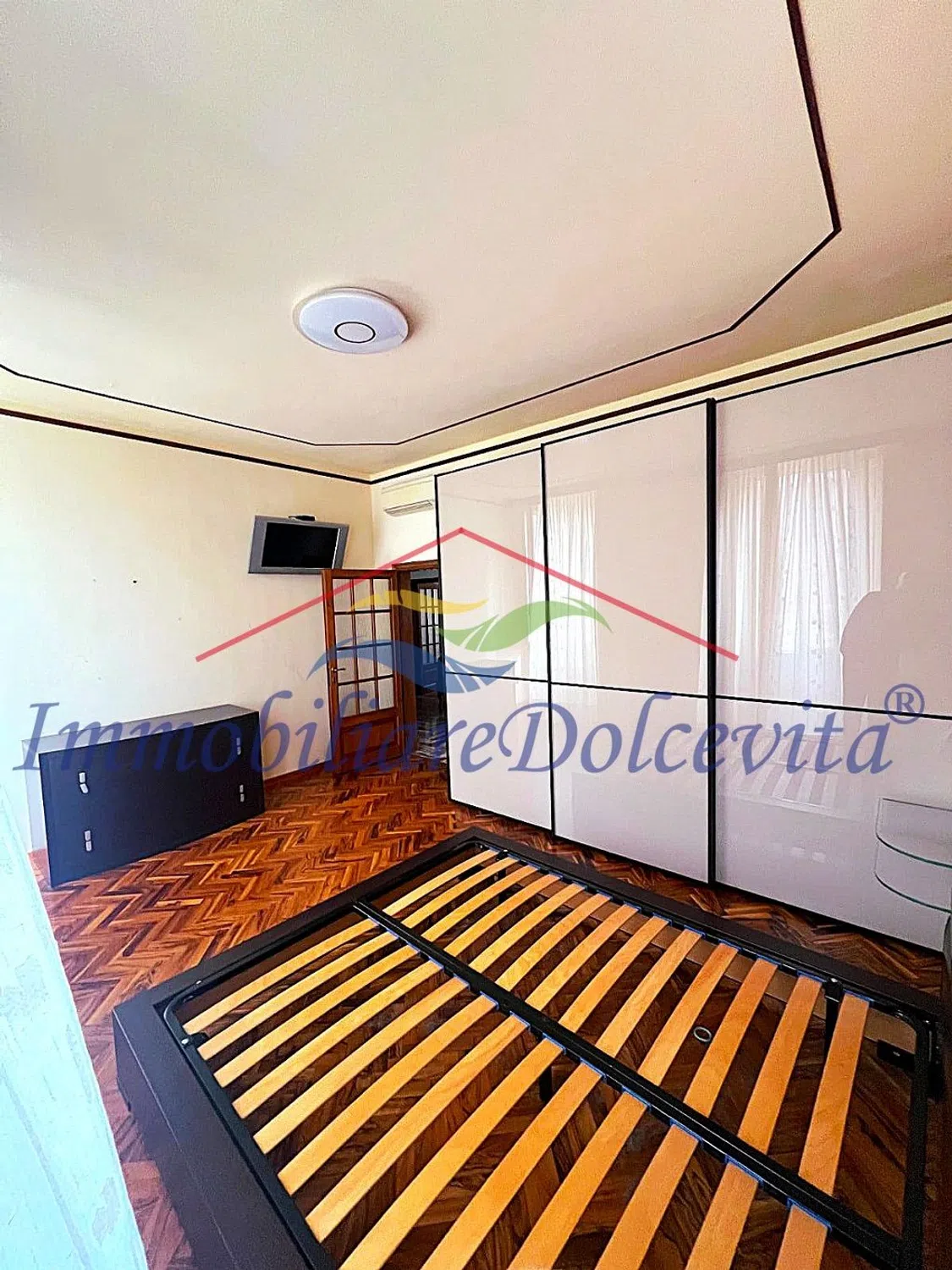 Appartamento in via Cairoli, 5 - Photo 12