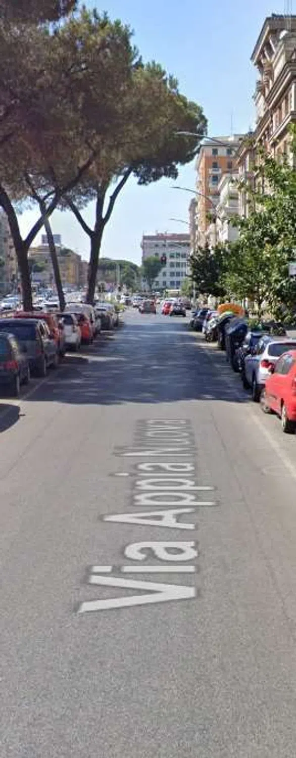 Quadrilocale in via Appia Nuova s.n.c. - Photo 2