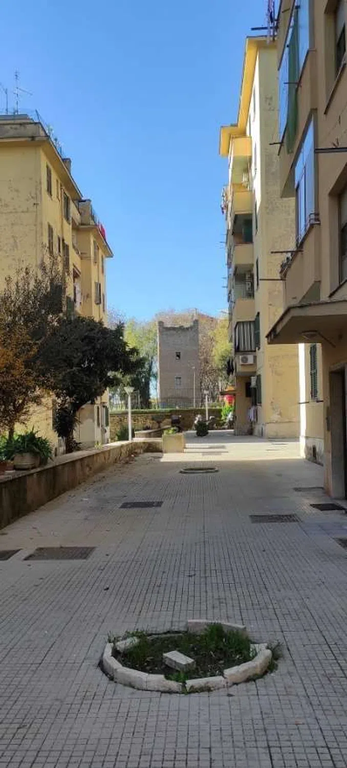Quadrilocale in via Annio Felice s.n.c. - Photo 2